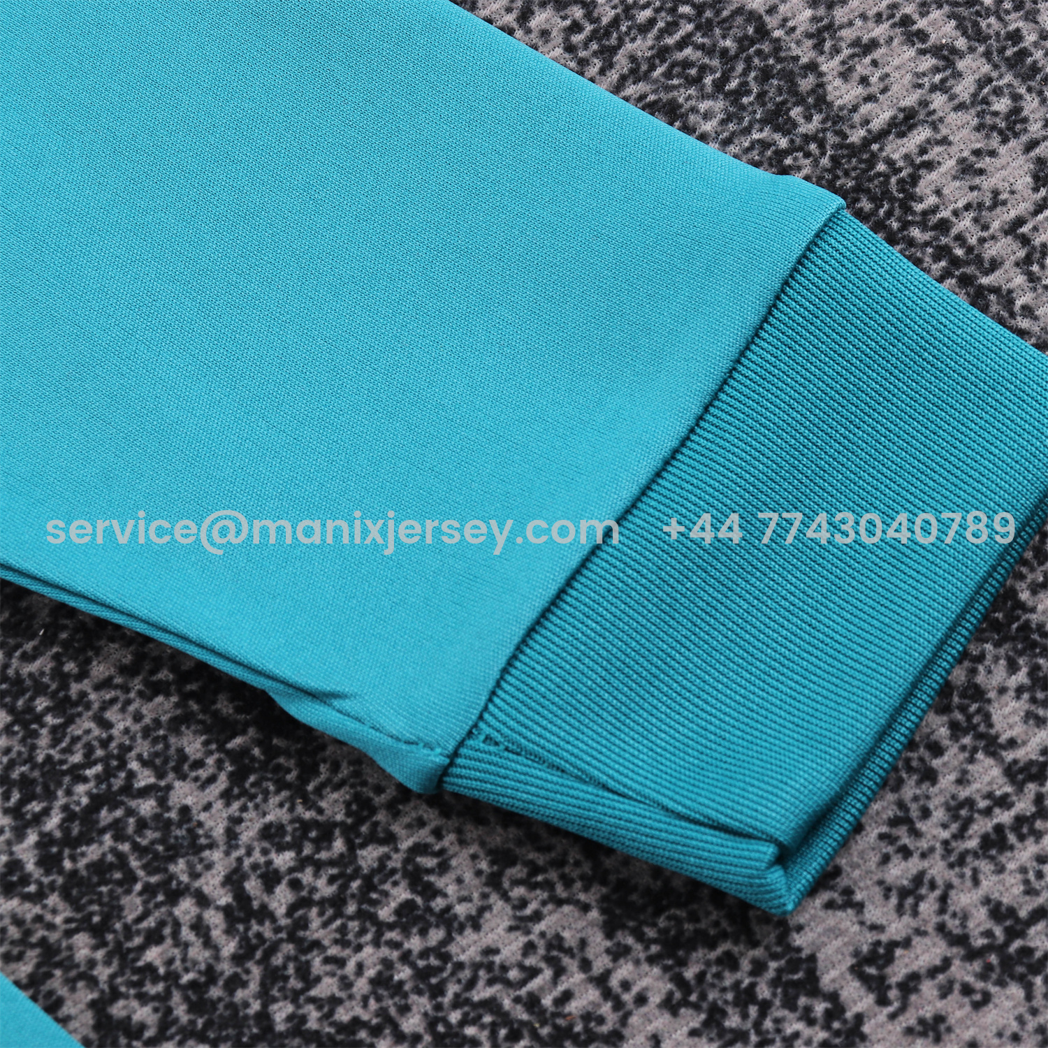 ManixJersey.com | Retro Real Madrid 17-18 Third Long Sleeves Kids Kit -Customize Name, Number and Patch | Worldwide Shipping