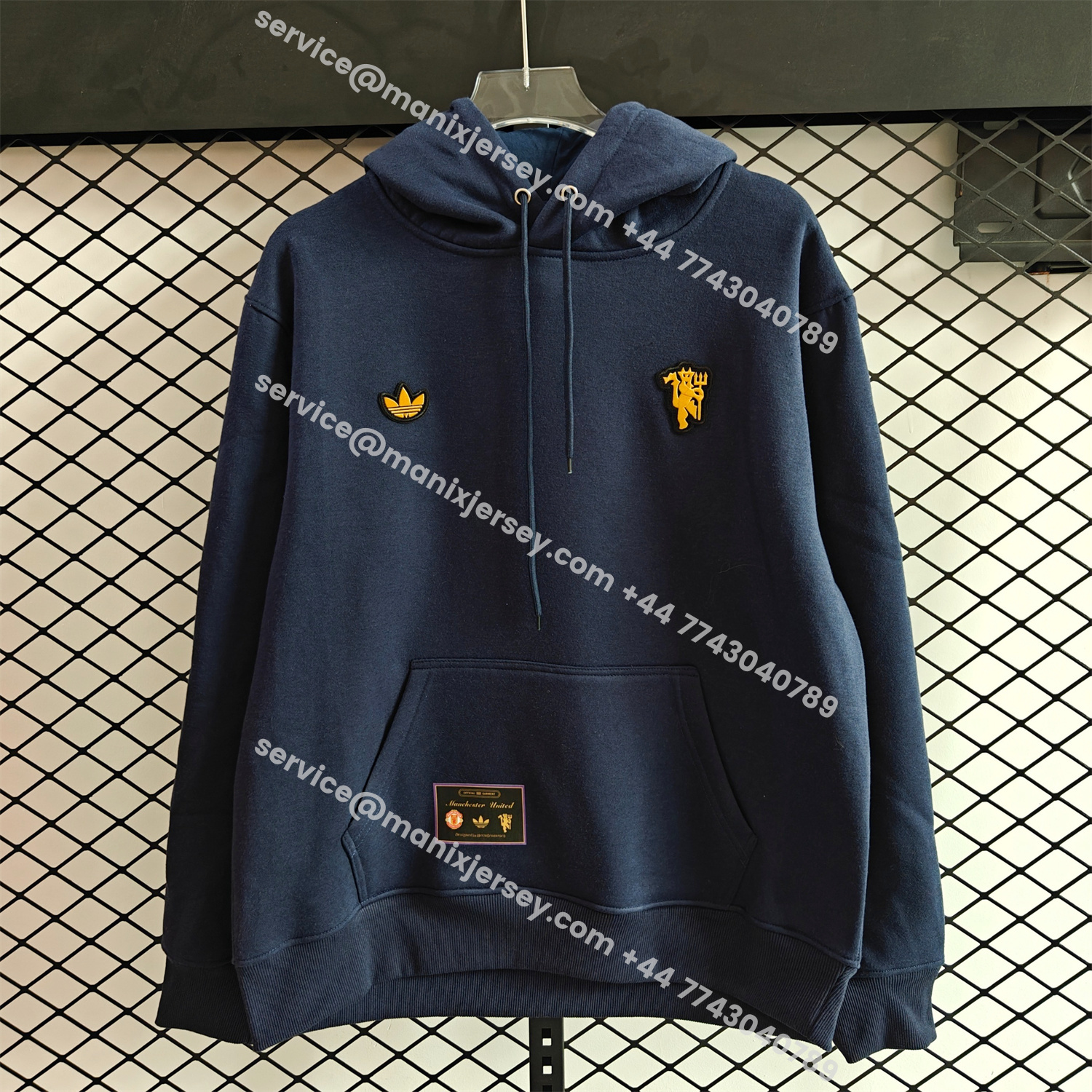 ManixJersey.com | Manchester United 25-26 Originals Terrace Icon Unisex Pullover Hoodie with Yellow Logo -Customize Name, Number and Patch | Worldwide Shipping