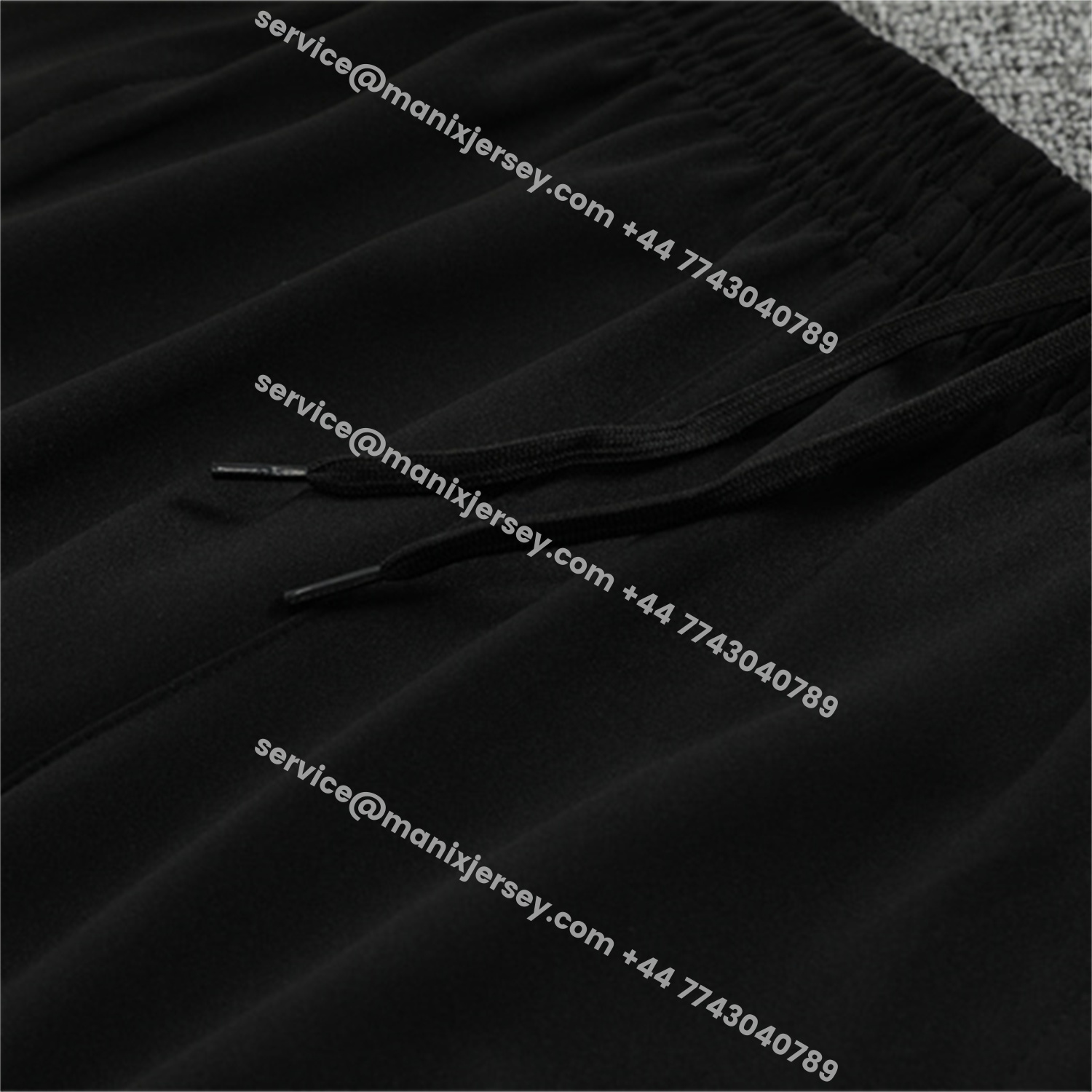 ManixJersey.com | Real Madrid 25-26 Long Sleeve Training Set - Player Version - Yellow Pattern Black Top and Black Pants -Customize Name, Number and Patch | Worldwide Shipping