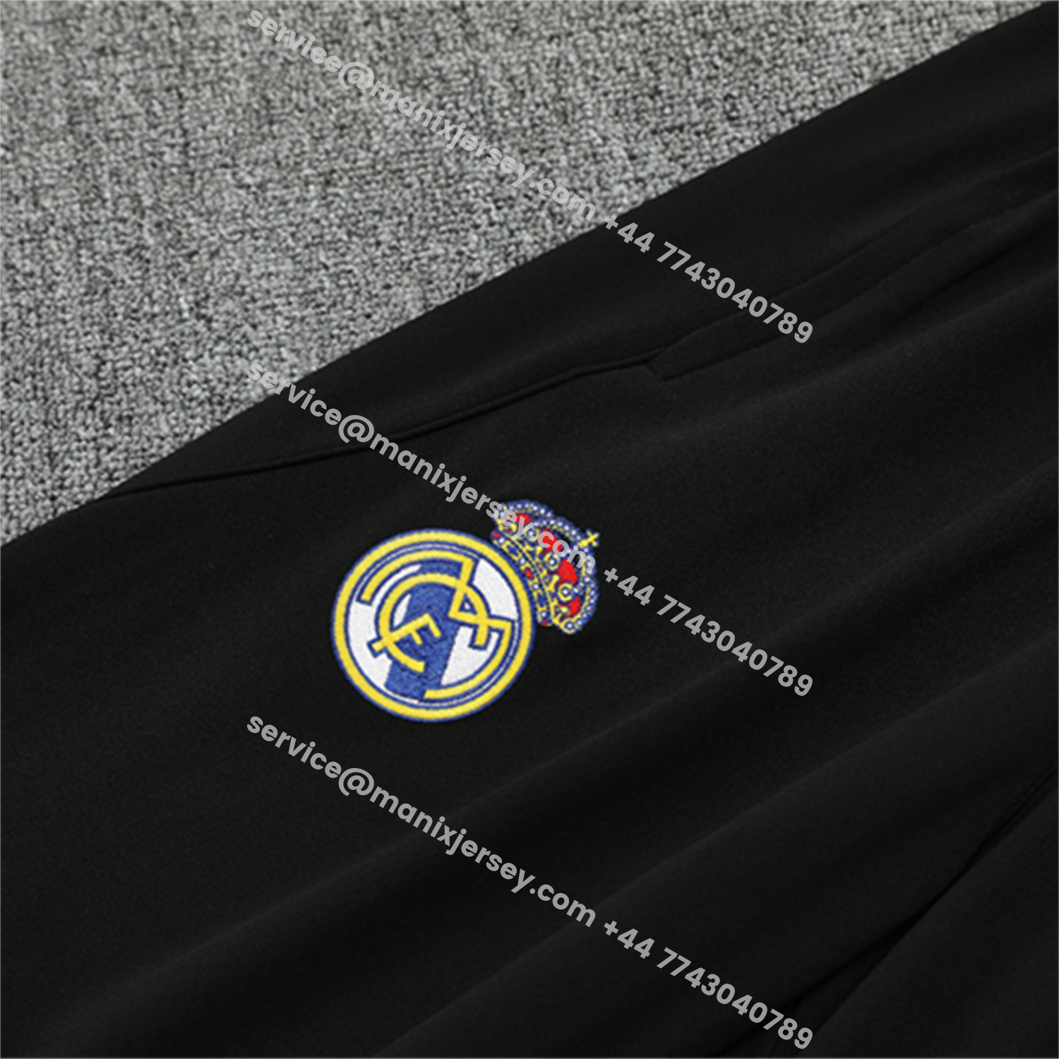 ManixJersey.com | Real Madrid 25-26 Long Sleeve Training Set - Player Version - Yellow Pattern Black Top and Black Pants -Customize Name, Number and Patch | Worldwide Shipping
