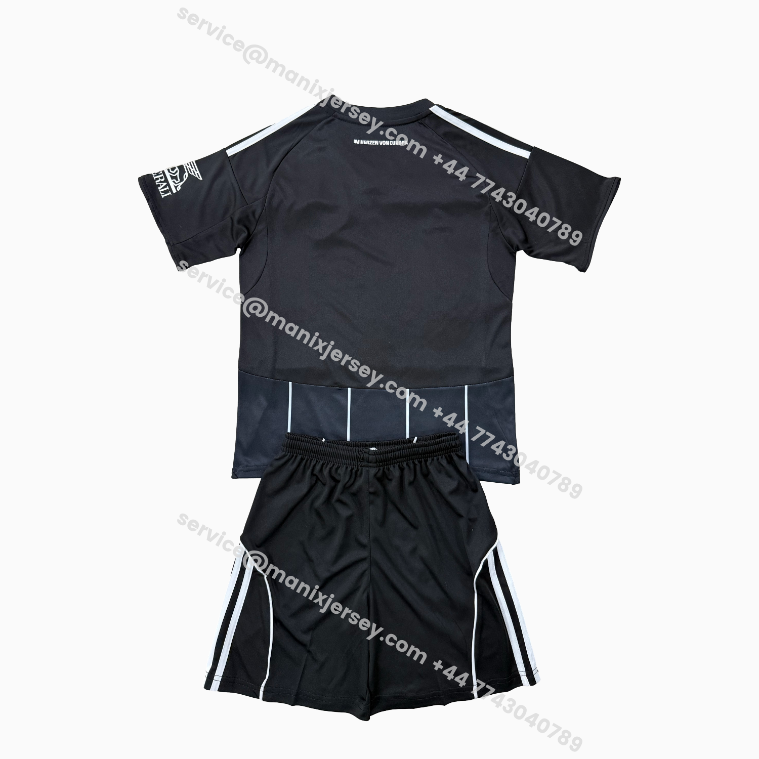 ManixJersey.com | Frankfurt 25-26 Champions League Home Kids Kit -Customize Name, Number and Patch | Worldwide Shipping