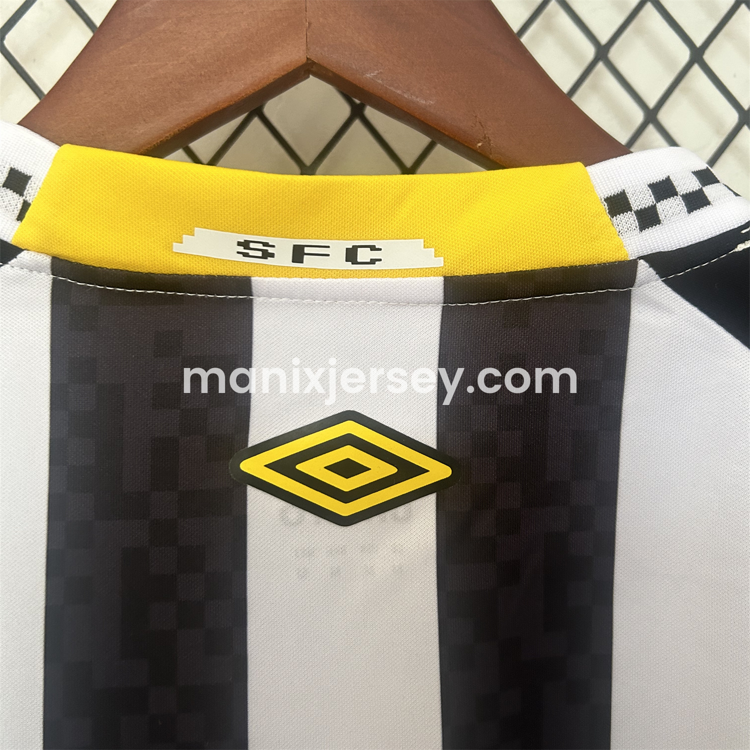 ManixJersey.com | Santos 25-26 Away Unsponsored Jersey - Fans Version -Customize Name, Number and Patch | Worldwide Shipping