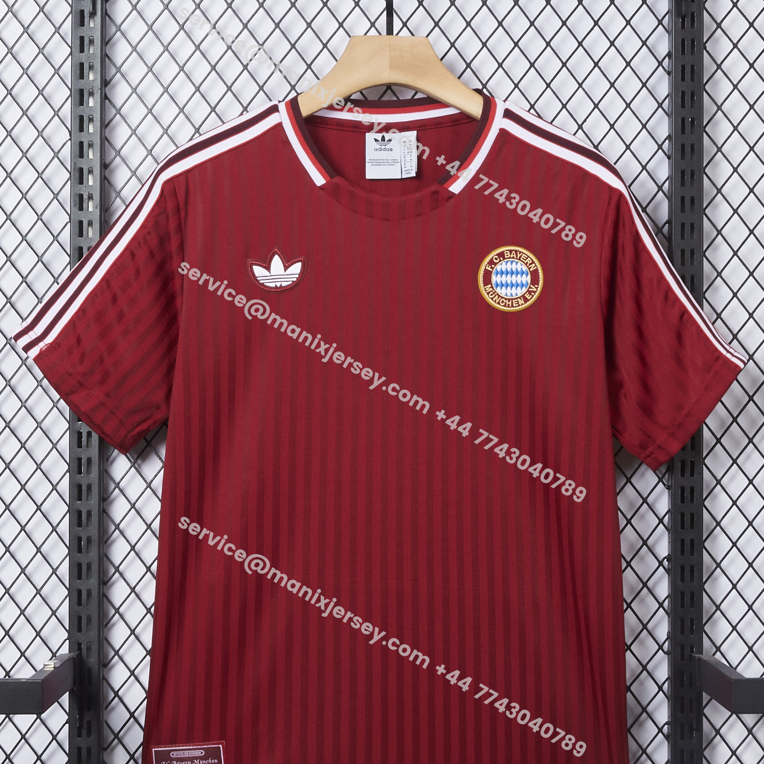 ManixJersey.com | Bayern Munich 25-26 Trefoil Wine Red Travel Jersey - Fans Version -Customize Name, Number and Patch | Worldwide Shipping