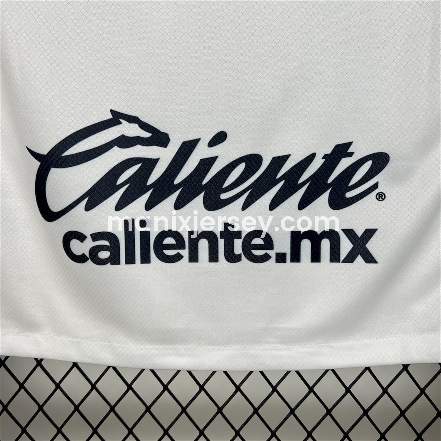 ManixJersey.com | Pumas UNAM 25-26 Home Jersey - Fans Version -Customize Name, Number and Patch | Worldwide Shipping