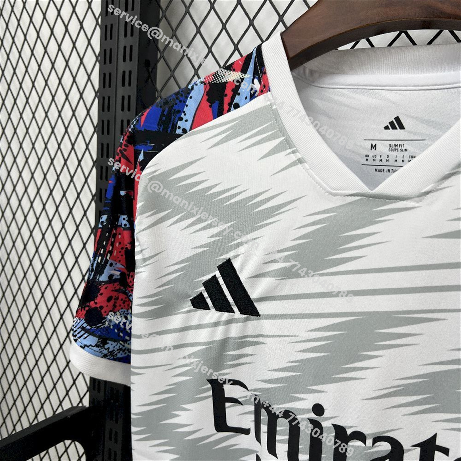 ManixJersey.com | Real Madrid 25-26 Grey And White Pre-Match Training Jersey - Fans Version -Customize Name, Number and Patch | Worldwide Shipping