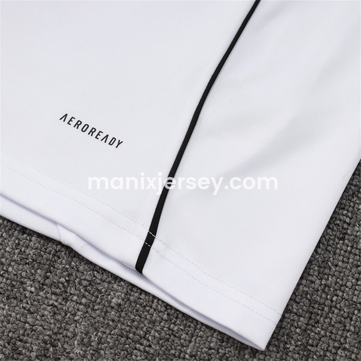 ManixJersey.com | INT M.A.M 25-26 Long Sleeves Training Set - White Top & Black Pants -Customize Name, Number and Patch | Worldwide Shipping
