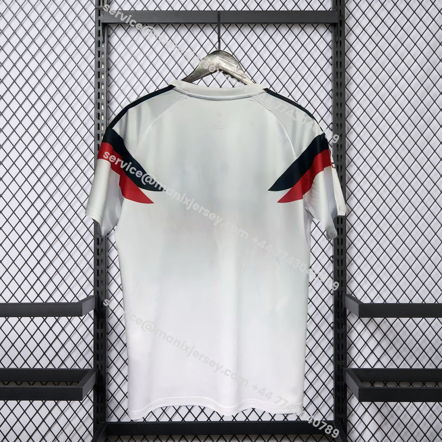 ManixJersey.com | Colo Colo 25-26 Retro Style White Jersey - Fans Version -Customize Name, Number and Patch | Worldwide Shipping