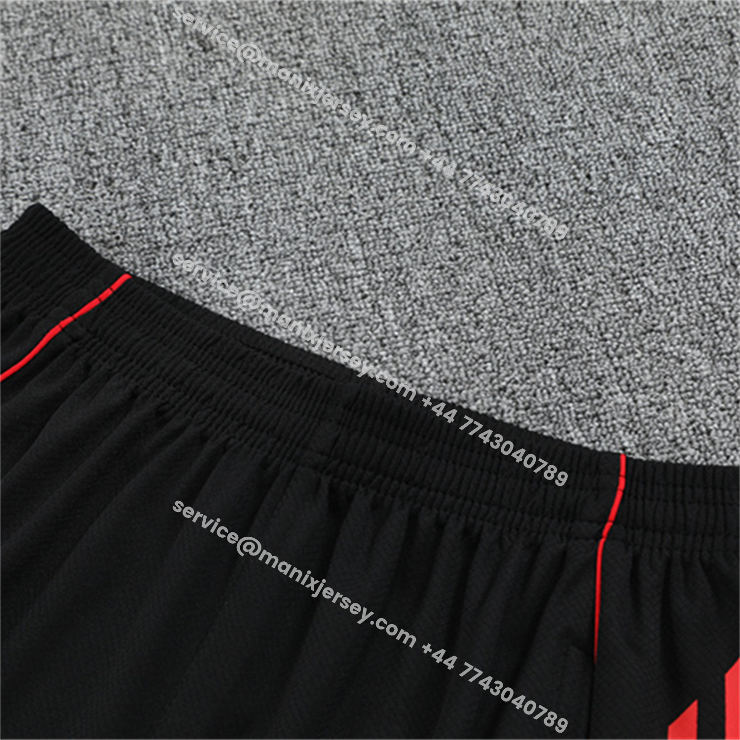 ManixJersey.com | Liver.pool 25-26 Short-Sleeve Training Set Off White Top & Black Shorts -Customize Name, Number and Patch | Worldwide Shipping