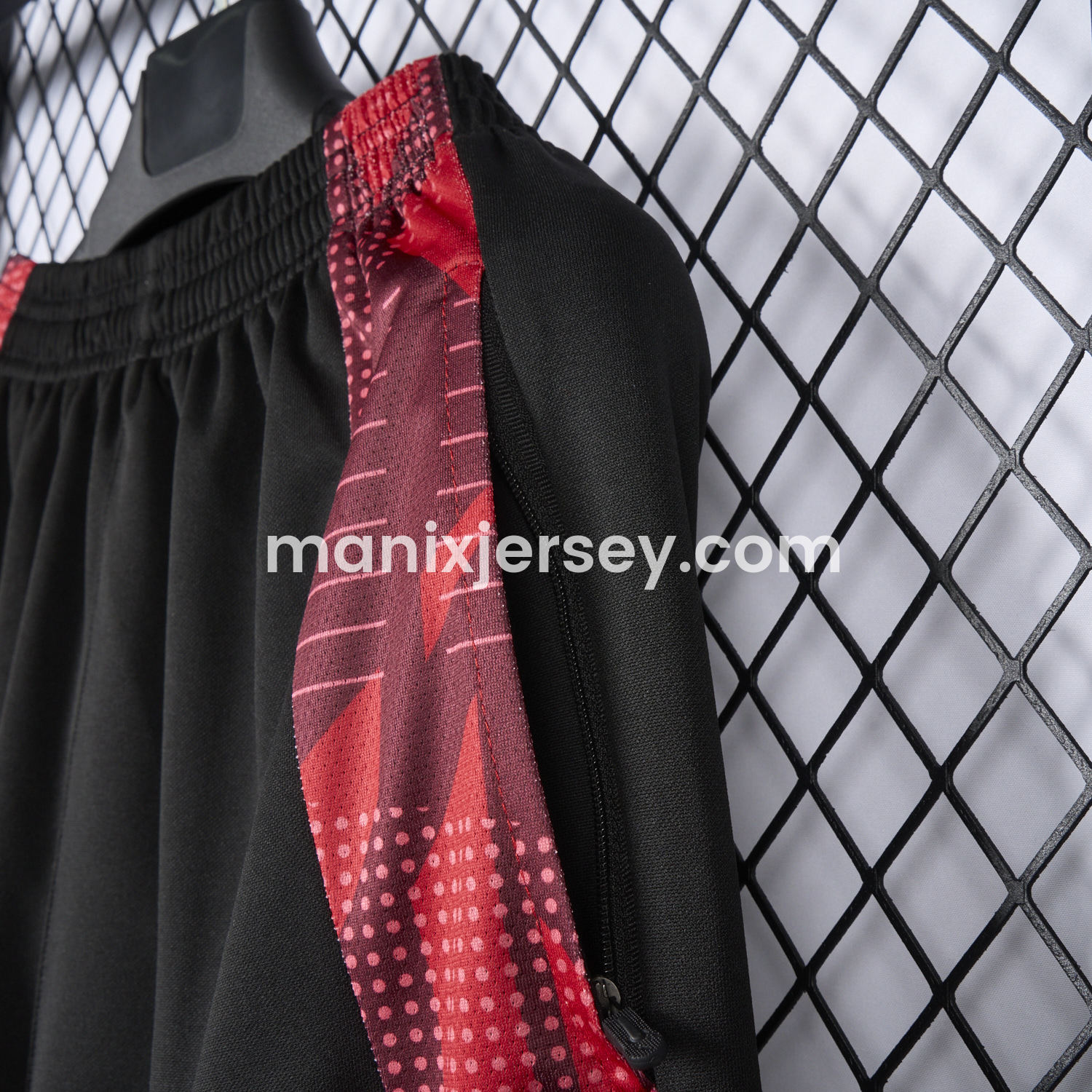 ManixJersey.com | Manchester United 25-26 Black Training Pants - Player Version -Customize Name, Number and Patch | Worldwide Shipping