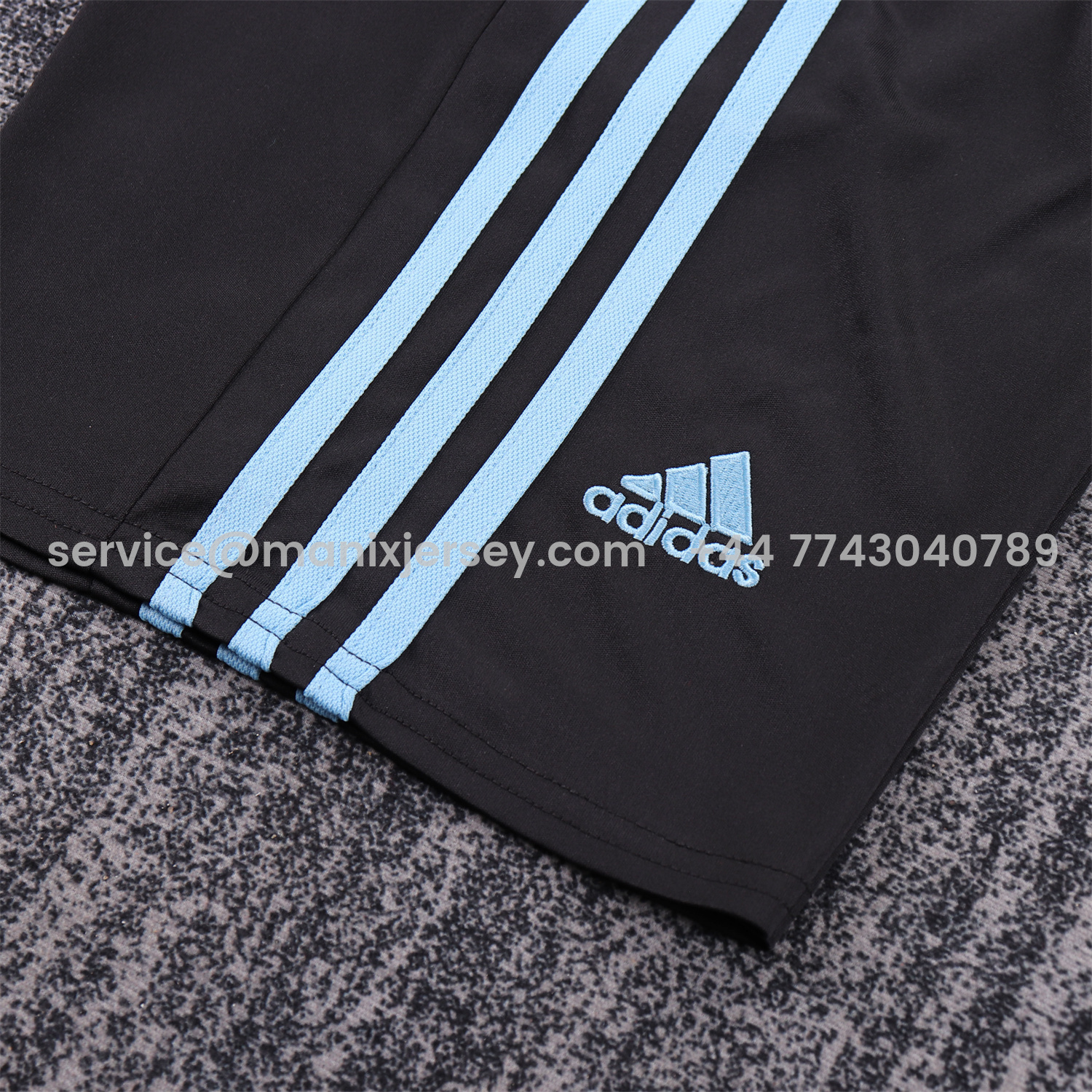 ManixJersey.com | Retro Real Madrid 2009-10 Away Kids Kit -Customize Name, Number and Patch | Worldwide Shipping