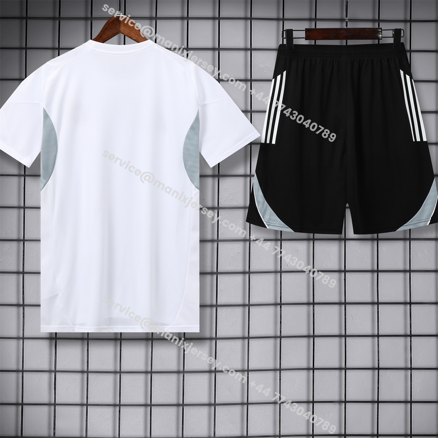 ManixJersey.com | Real Madrid 25-26 Short-Sleeve Training Set - Grey And White Top & Black Shorts -Customize Name, Number and Patch | Worldwide Shipping