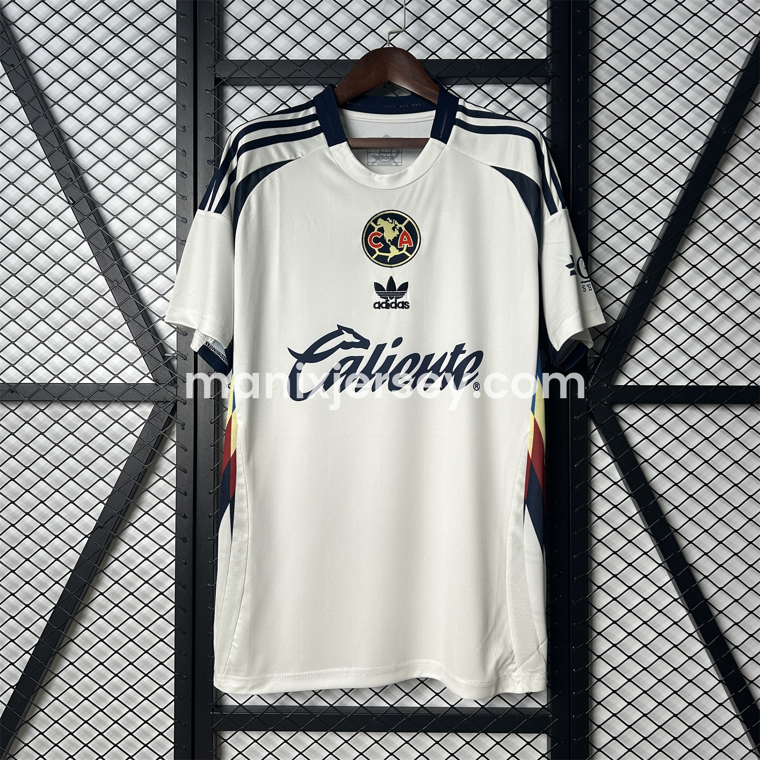 ManixJersey.com | Club América 25-26 White Throwback Trefoil Special Edition Jersey - Fans Version -Customize Name, Number and Patch | Worldwide Shipping