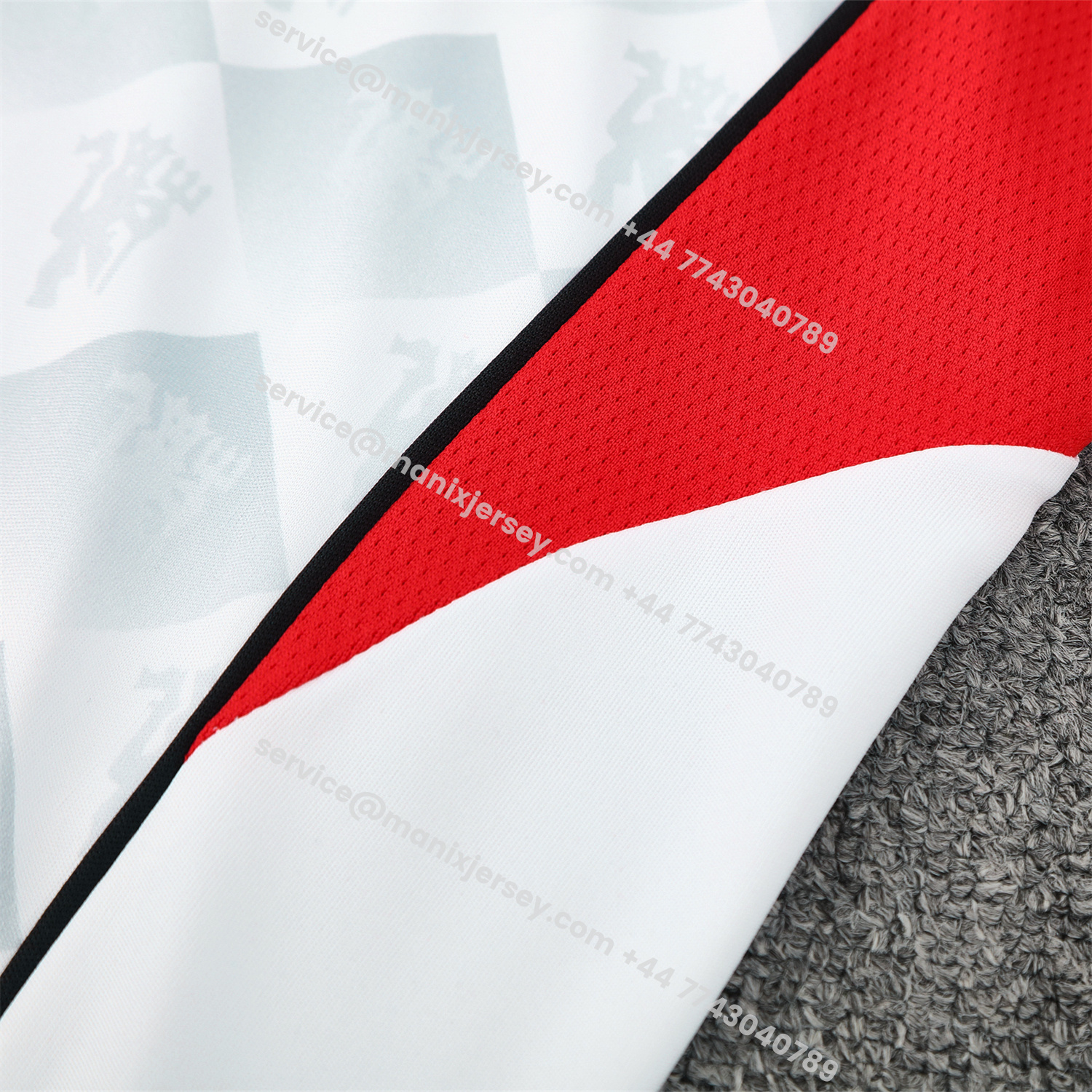 ManixJersey.com | Manchester United 25-26 Short-Sleeve Training Set - Red Edge White Top & Black Shorts -Customize Name, Number and Patch | Worldwide Shipping