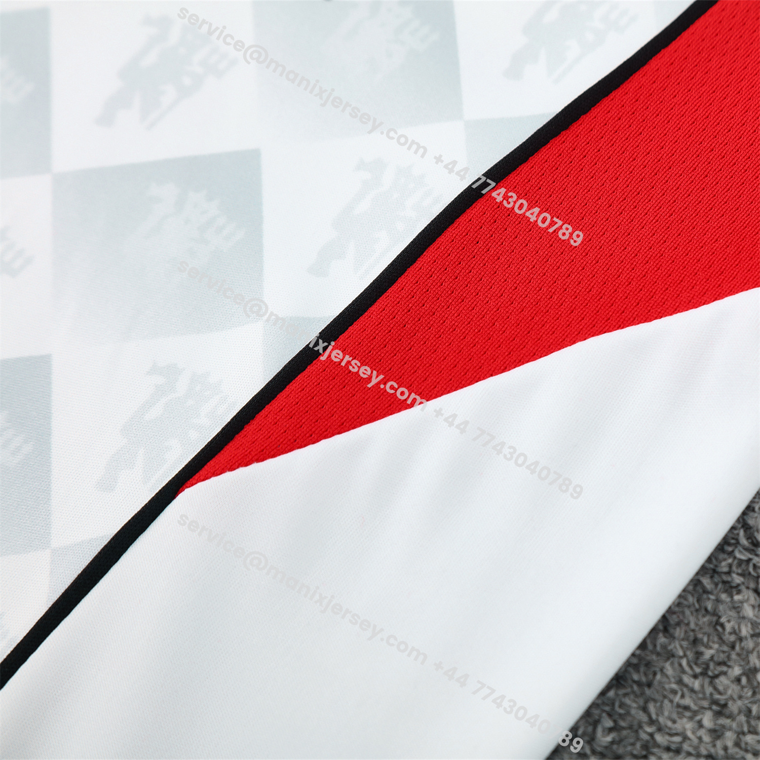 ManixJersey.com | Manchester United 25-26 Vest Training Set - Red Edge White Vest & Black Shorts -Customize Name, Number and Patch | Worldwide Shipping