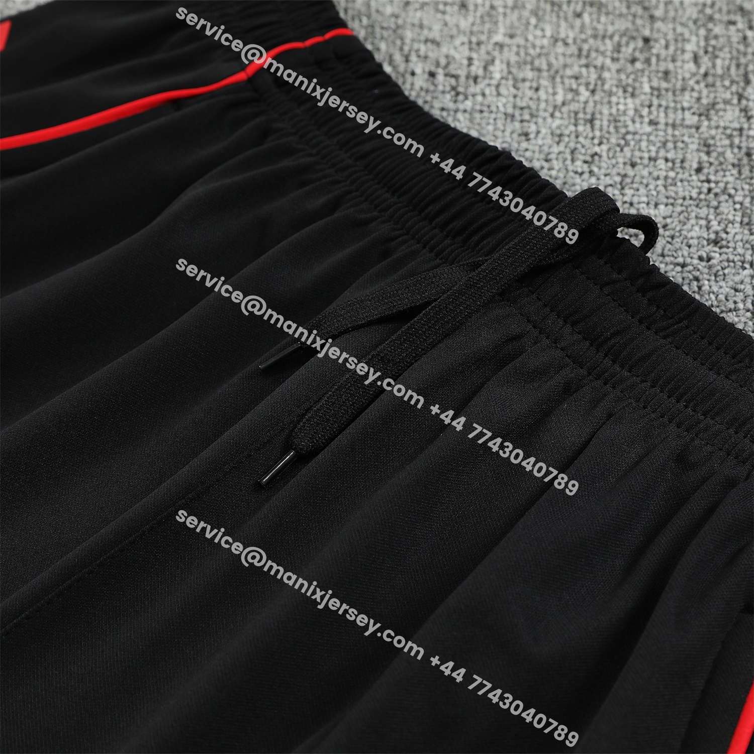ManixJersey.com | Manchester United 25-26 Vest Training Set - Pure Red Vest & Black Shorts -Customize Name, Number and Patch | Worldwide Shipping