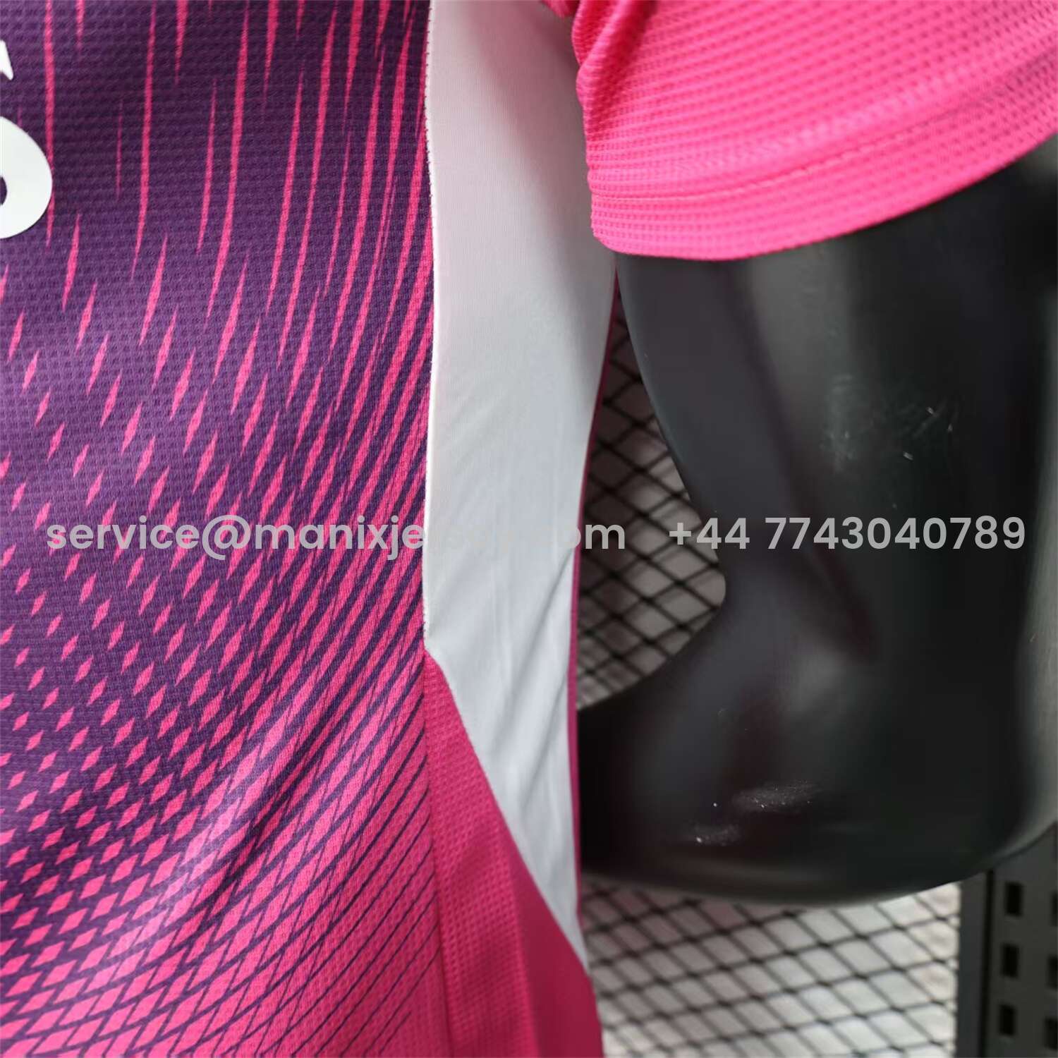 ManixJersey.com | Real Madrid 25-26 Pink Purple Goalkeeper Jersey - Player Version -Customize Name, Number and Patch | Worldwide Shipping