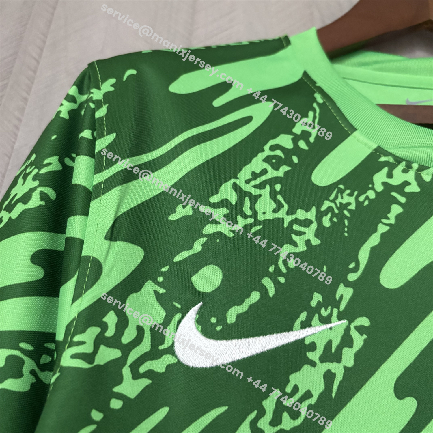 ManixJersey.com | Sporting CP 25-26 Green Goalkeeper Jersey - Fans Version -Customize Name, Number and Patch | Worldwide Shipping