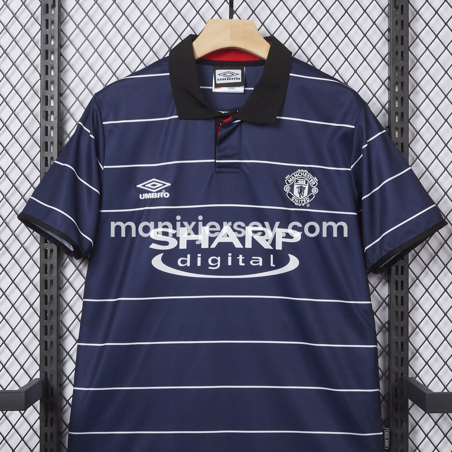 ManixJersey.com | Retro Manchester United 1999-00 Third Jersey -Customize Name, Number and Patch | Worldwide Shipping