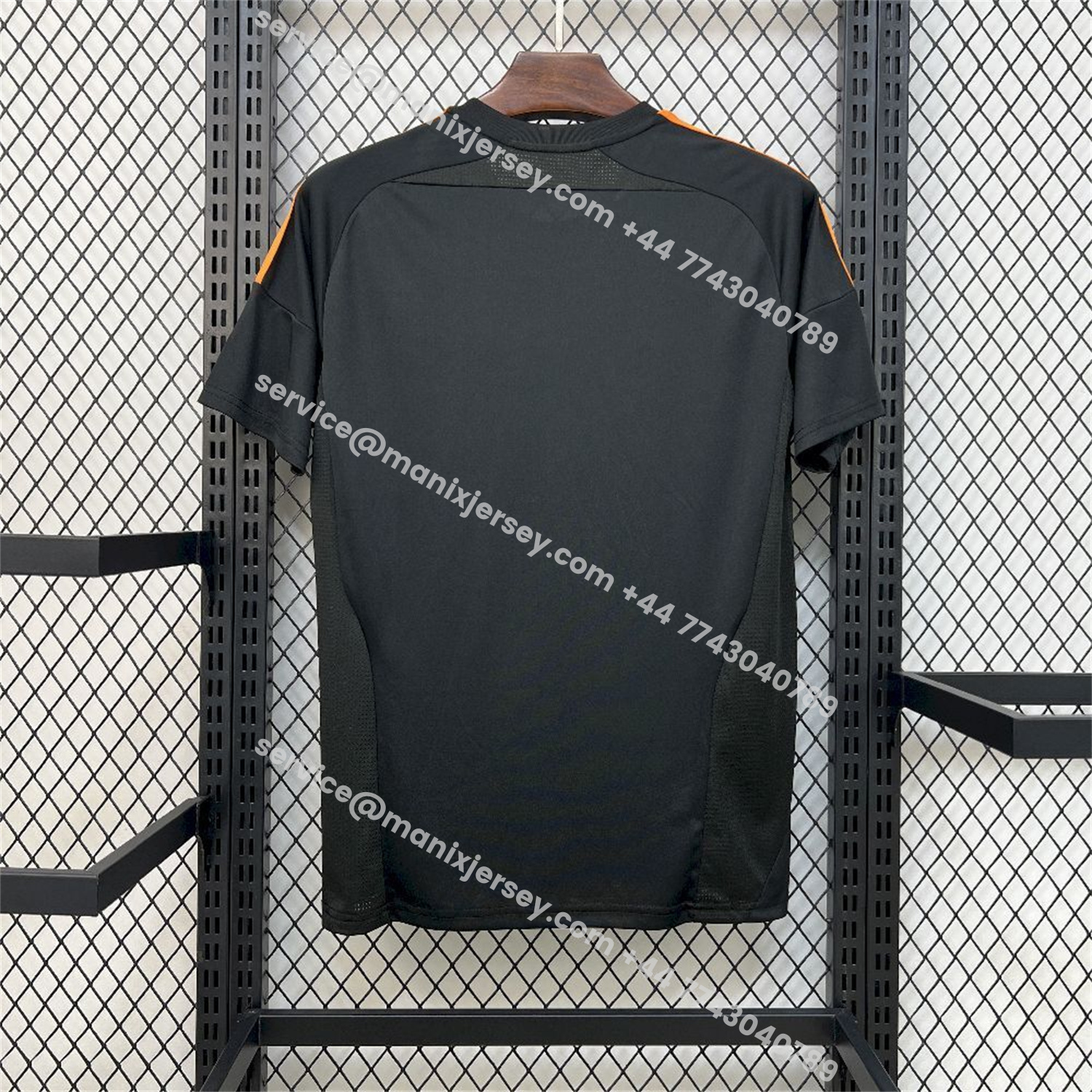 ManixJersey.com | Arsenal 25-26 Gold Lines Black Training Jersey - Fans Version -Customize Name, Number and Patch | Worldwide Shipping