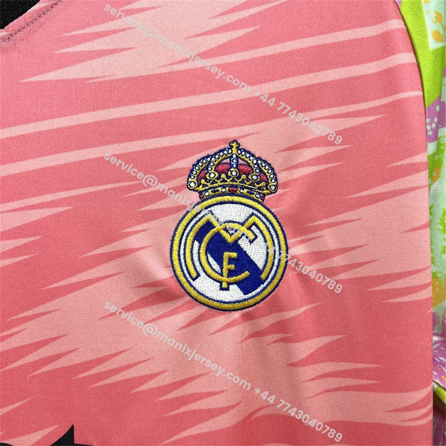 ManixJersey.com | Real Madrid 25-26 Pink And Green Pre-Match Training Jersey - Fans Version -Customize Name, Number and Patch | Worldwide Shipping