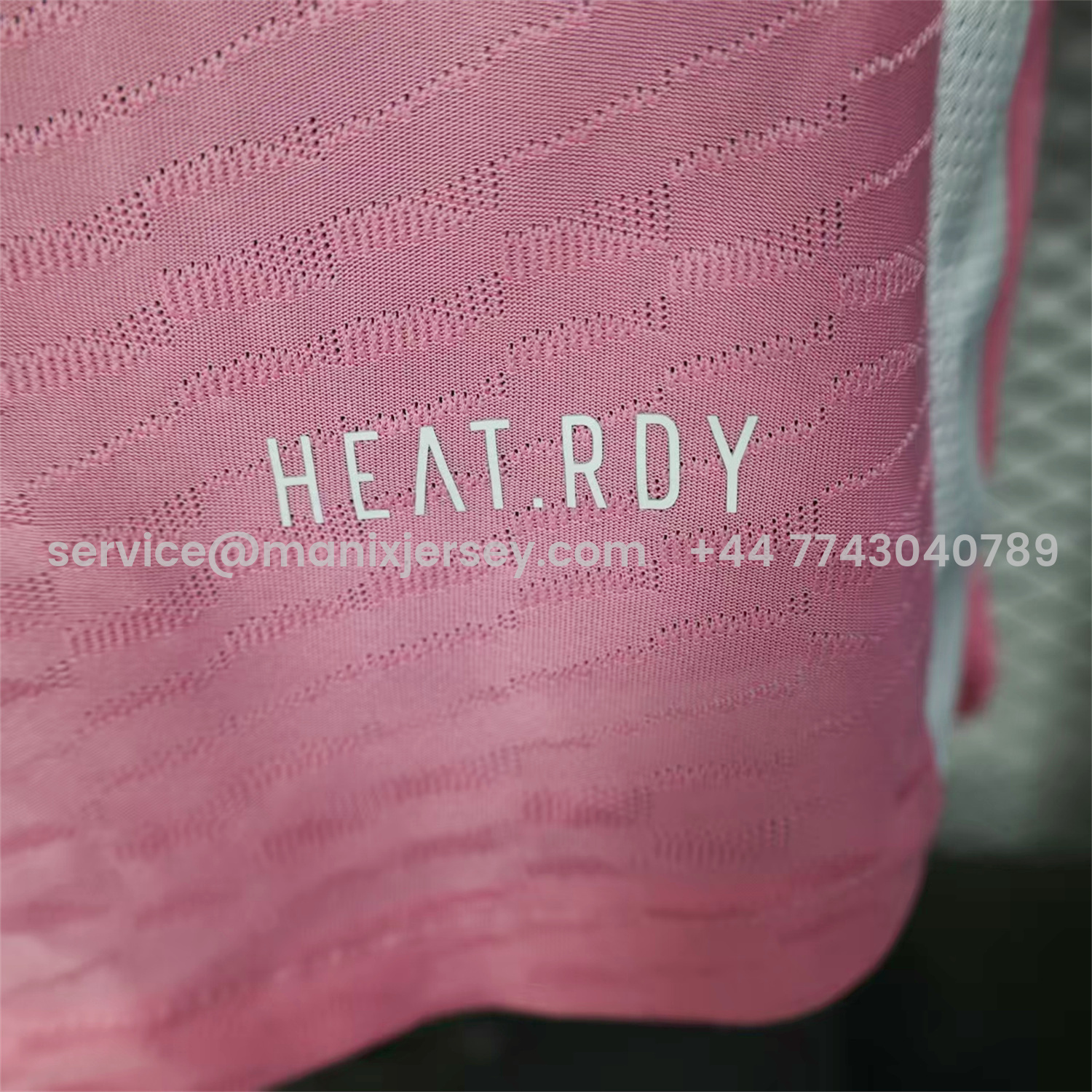 ManixJersey.com | Argentina 25-26 Pink & White Training Jersey - Player Version -Customize Name, Number and Patch | Worldwide Shipping