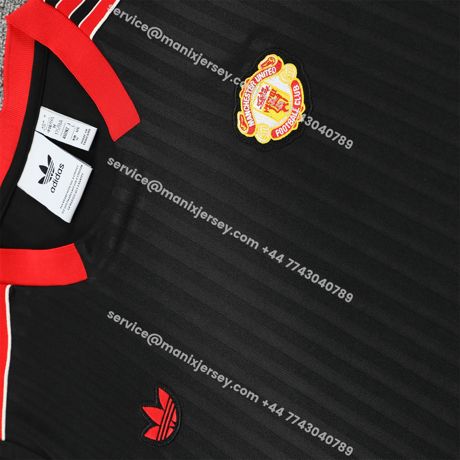 ManixJersey.com | Manchester United 25-26 Vest Training Set - Red Retro Logo Black Vest & Black Shorts -Customize Name, Number and Patch | Worldwide Shipping