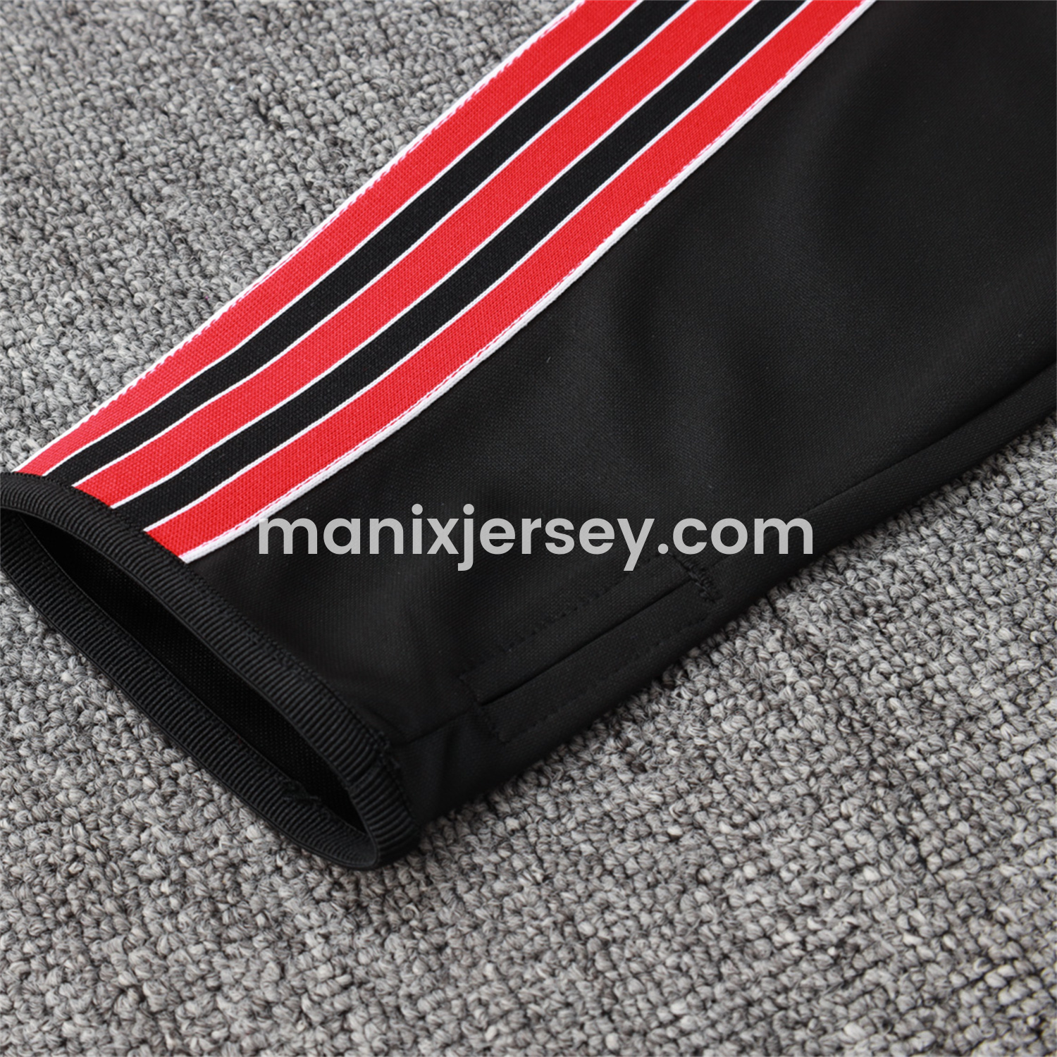 ManixJersey.com | Manchester United 25-26 Originals Terrace Icon Jacket Training Tracksuit - Black -Customize Name, Number and Patch | Worldwide Shipping