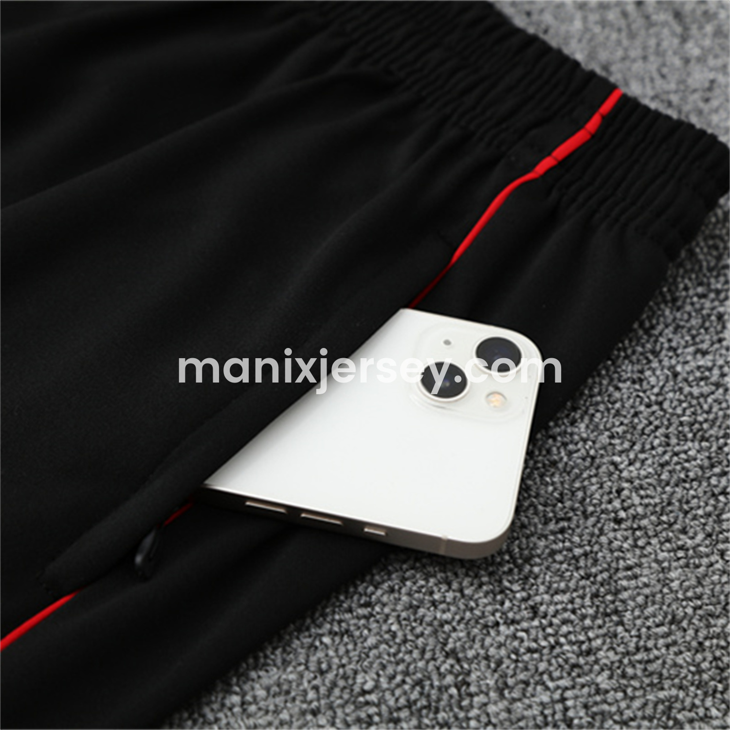 ManixJersey.com | Bayern Munich 25-26 Long Sleeves Training Set - Black Top & Black Pants -Customize Name, Number and Patch | Worldwide Shipping