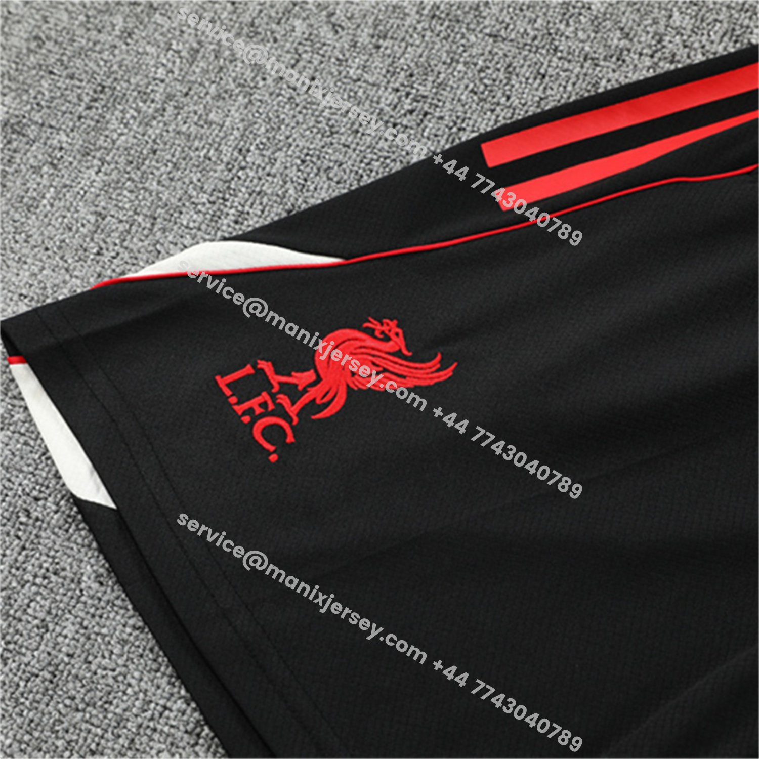 ManixJersey.com | Liver.pool 25-26 Kids Short-Sleeve Training Set - Red Camouflage Top & Black Shorts -Customize Name, Number and Patch | Worldwide Shipping