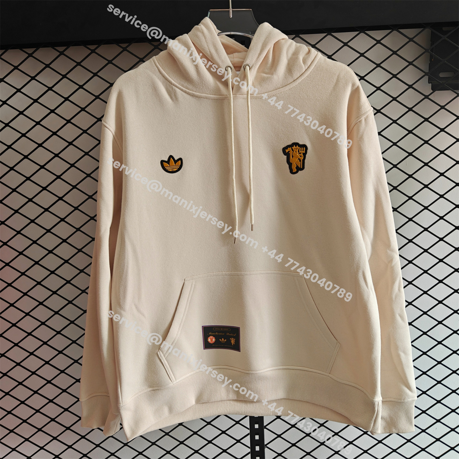 ManixJersey.com | Manchester United 25-26 Originals Terrace Icon Unisex Pullover Hoodie with Yellow Logo -Customize Name, Number and Patch | Worldwide Shipping