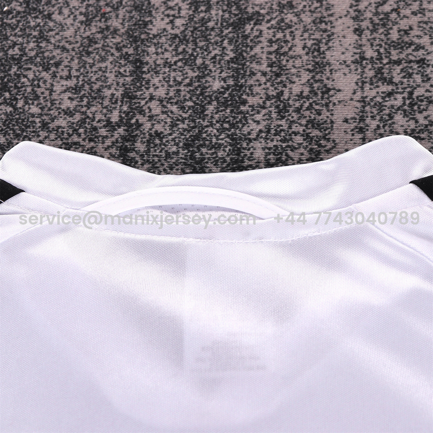 ManixJersey.com | Retro Real Madrid 04-05 Home Kids Kit -Customize Name, Number and Patch | Worldwide Shipping