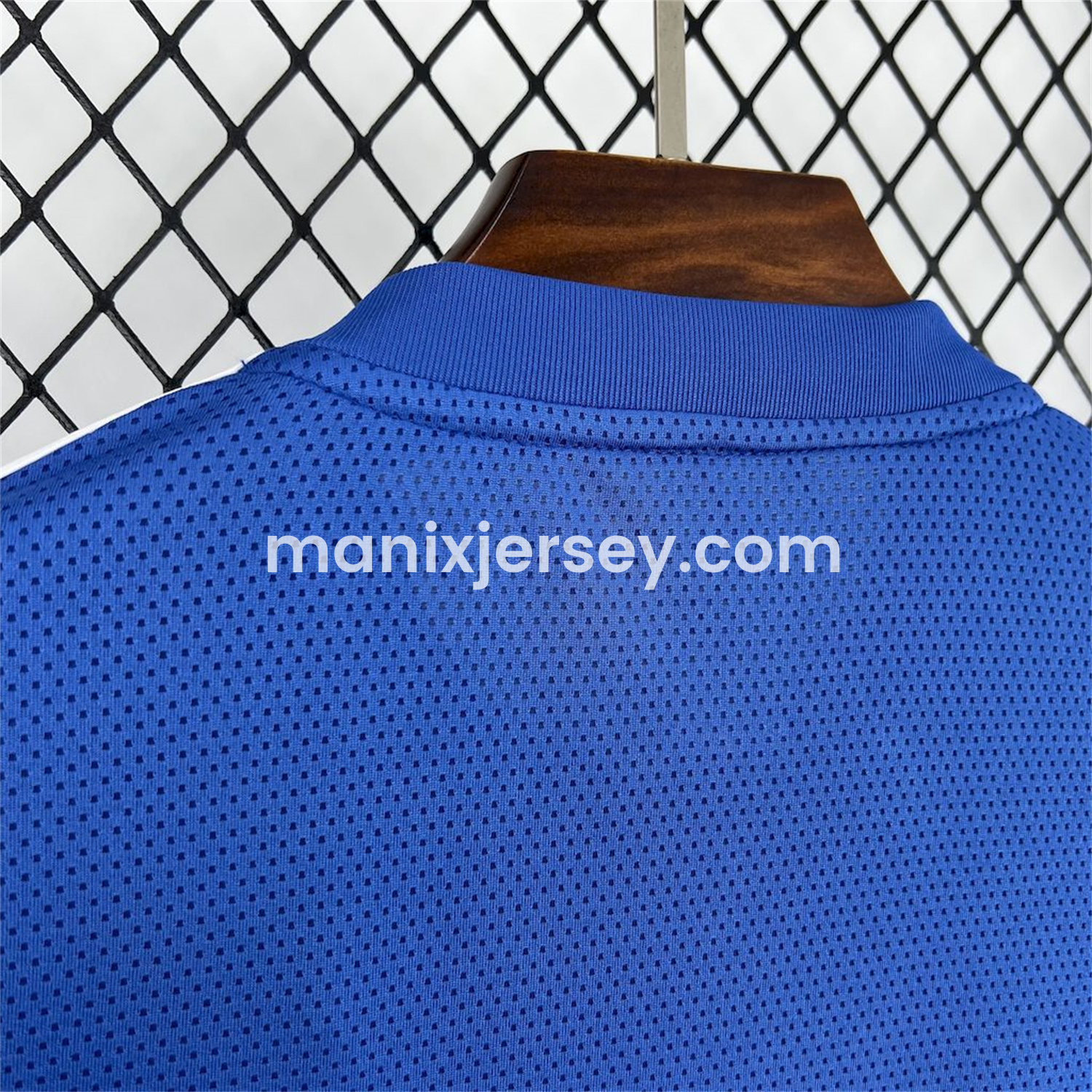 ManixJersey.com | Retro C.H.E.L.S.E.A 2009-10 Home Long Sleeves Jersey -Customize Name, Number and Patch | Worldwide Shipping