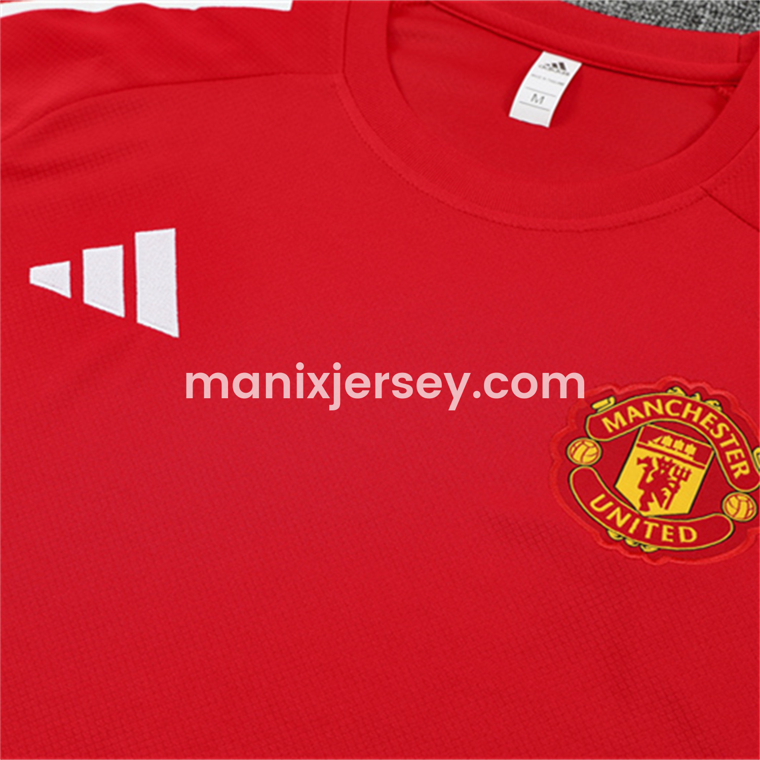ManixJersey.com | Manchester United 25-26 Short-Sleeve Training Set - Red Top & Black Shorts -Customize Name, Number and Patch | Worldwide Shipping