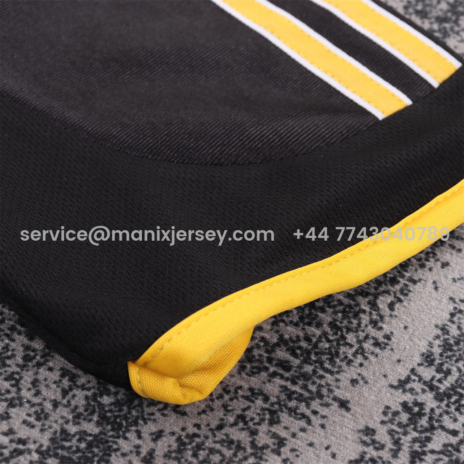 ManixJersey.com | Retro Real Madrid 1999-01 Away Kids Kit -Customize Name, Number and Patch | Worldwide Shipping