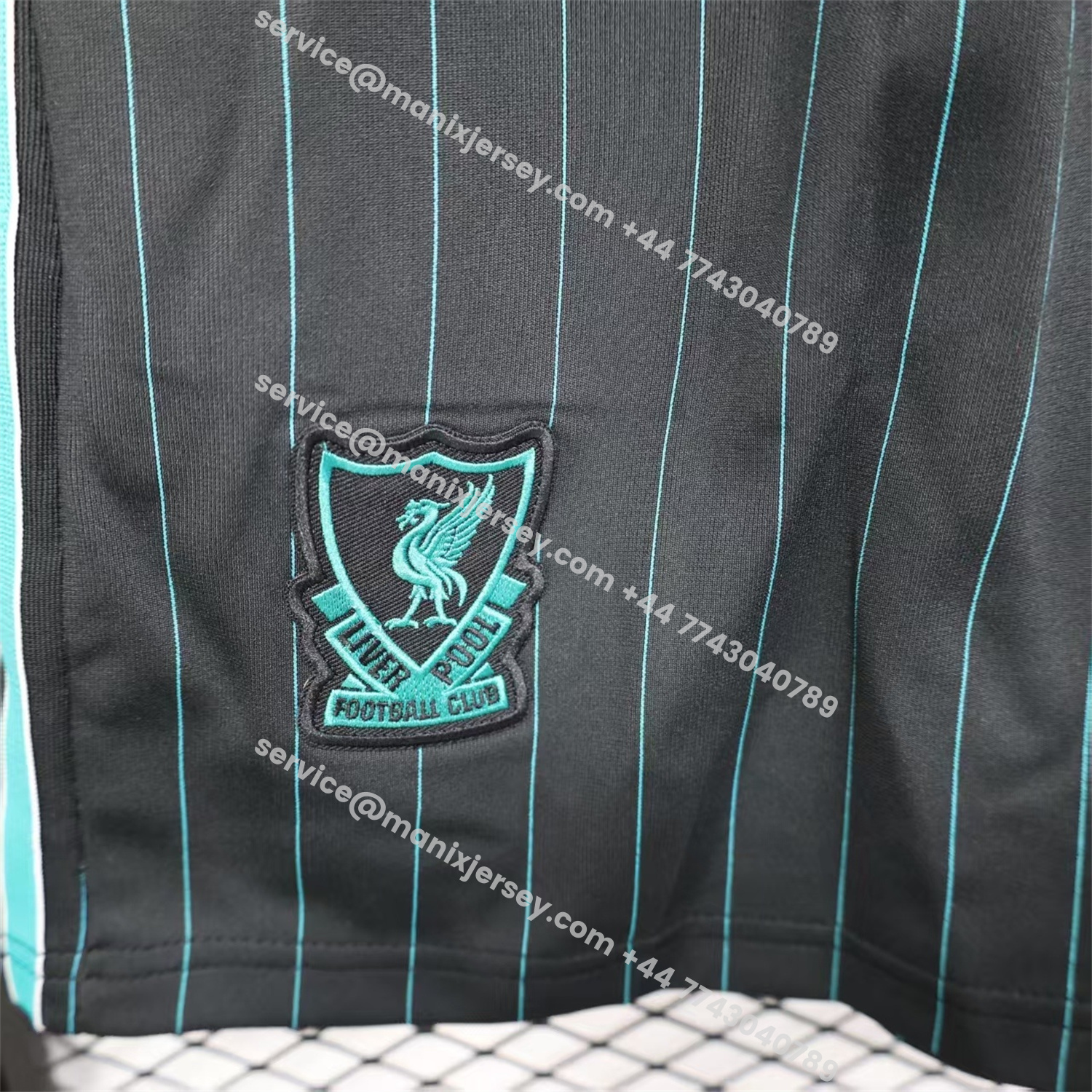 ManixJersey.com | Liver.pool 25-26 Trefoil Black Travel Shorts - Player Version -Customize Name, Number and Patch | Worldwide Shipping