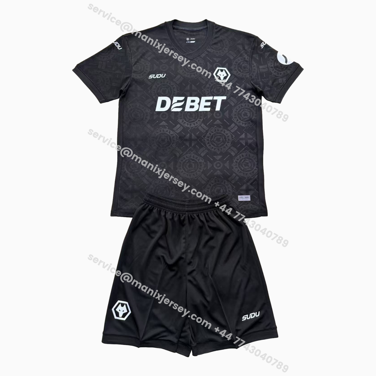 ManixJersey.com | Wolverhampton Wanderers Wolves 25-26 Black Goalkeeper Men's Adult Jersey Set - Fans Version -Customize Name, Number and Patch | Worldwide Shipping