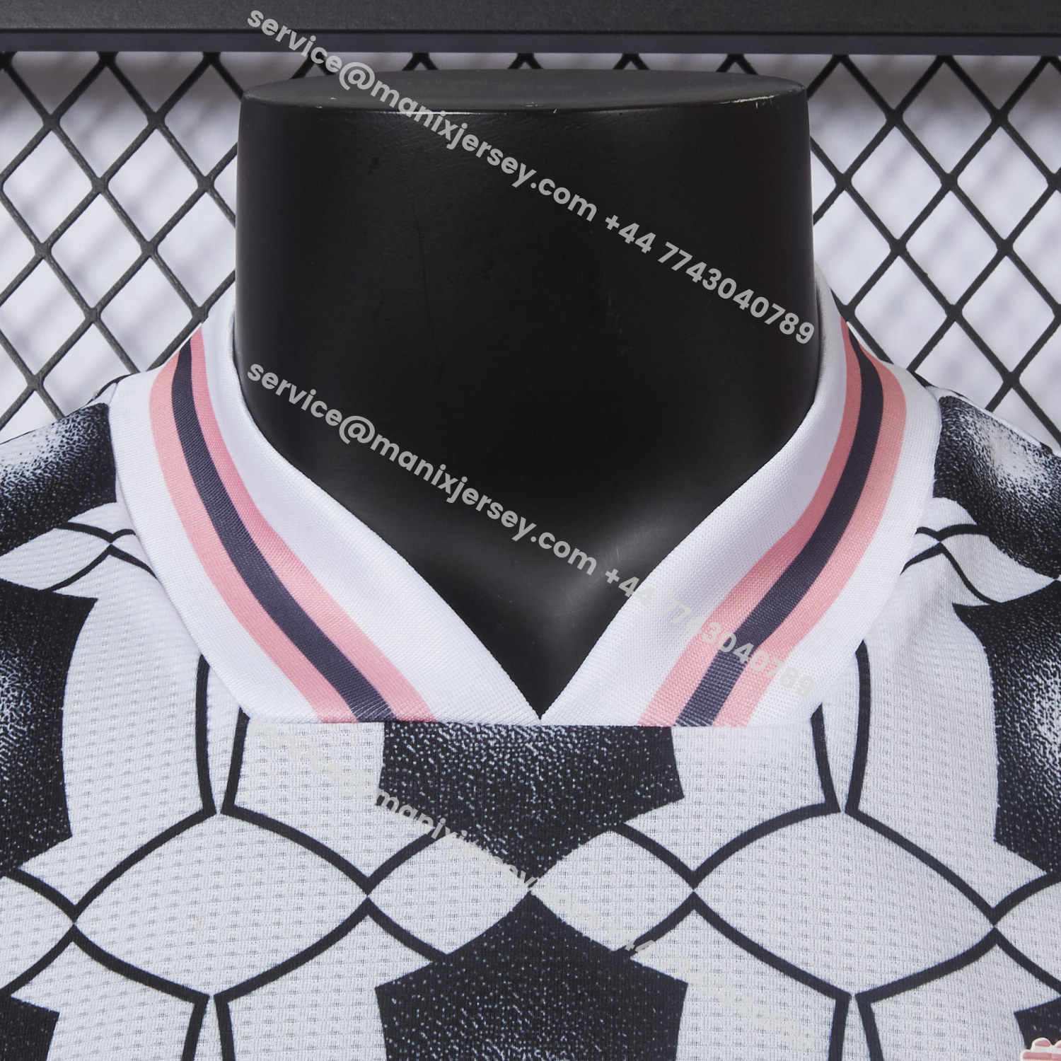 ManixJersey.com | Juventus 25-26 Retro-Style Hexagonal Pattern Jersey - Player Edition -Customize Name, Number and Patch | Worldwide Shipping