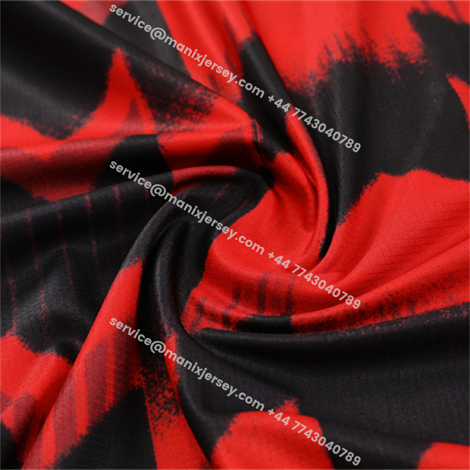 ManixJersey.com | Manchester United 25-26 Short-Sleeve Training Set - Red Camouflage Top & Black Shorts -Customize Name, Number and Patch | Worldwide Shipping