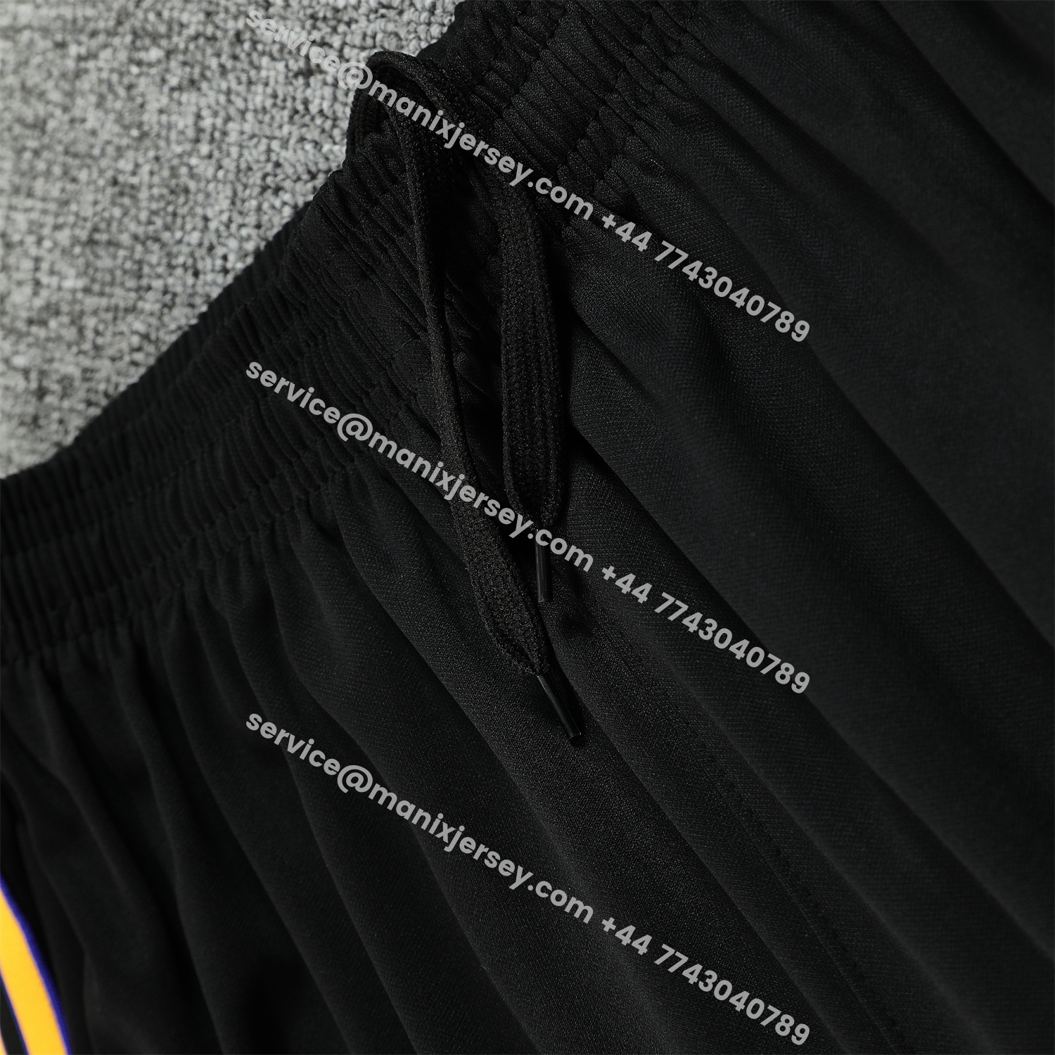 ManixJersey.com | Manchester United 25-26 Vest Training Set - Black Top & Black Shorts -Customize Name, Number and Patch | Worldwide Shipping