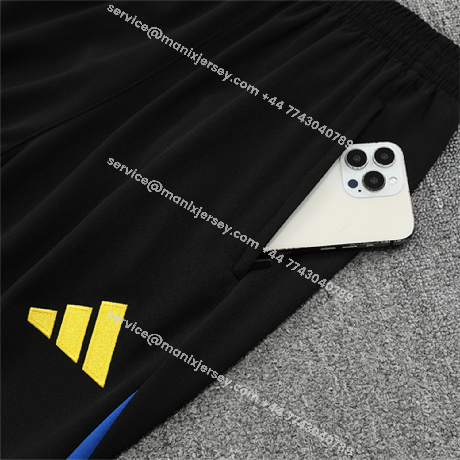 ManixJersey.com | Manchester United 25-26 Long Sleeve Training Set - Black Top & Black Pants -Customize Name, Number and Patch | Worldwide Shipping