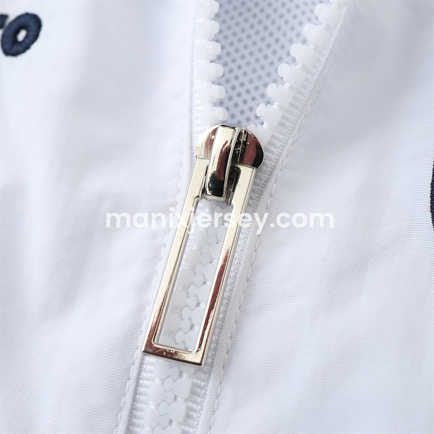 ManixJersey.com | Retro England 1998 White Windbreaker -Customize Name, Number and Patch | Worldwide Shipping