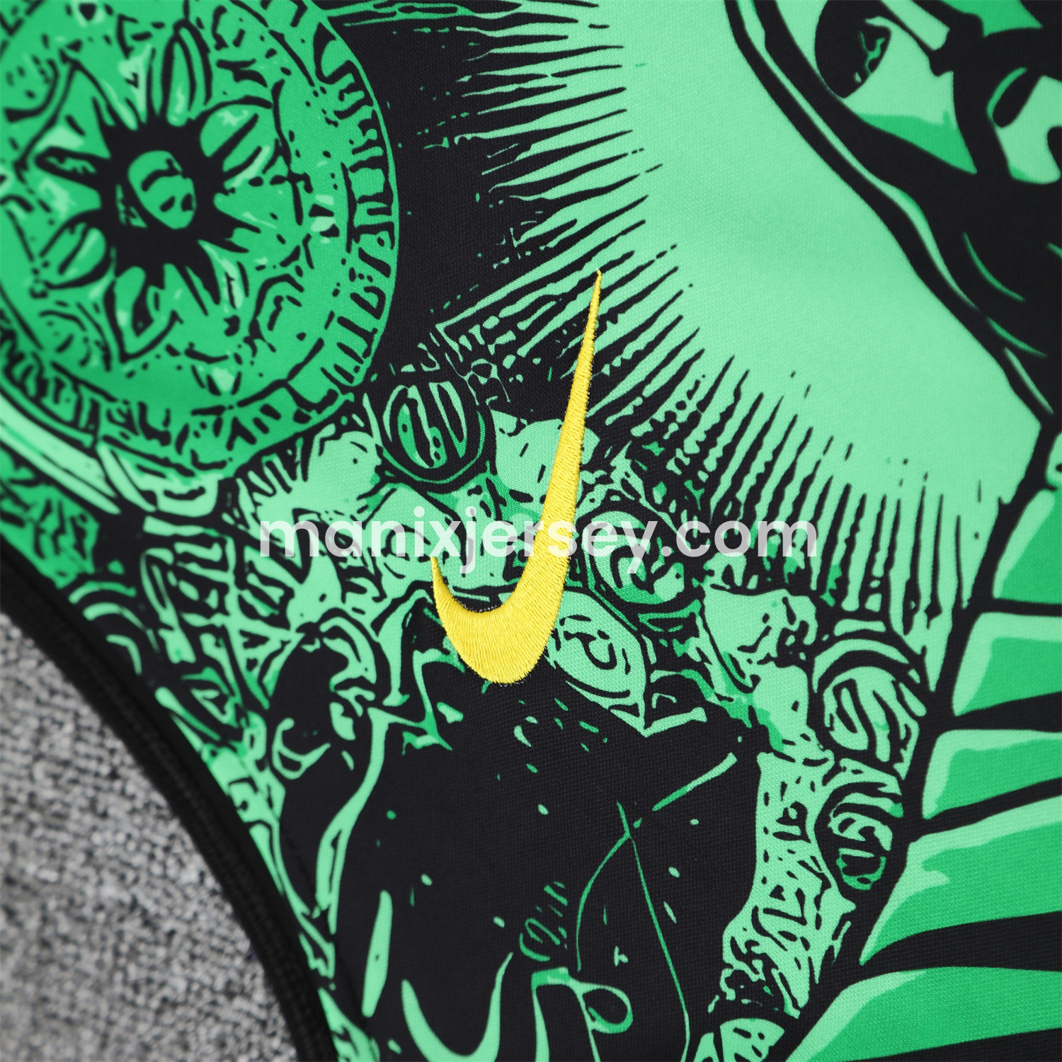 ManixJersey.com | Brazil 25-26 Green Jesus Statue Vest Training Set - Green Vest & Black Shorts -Customize Name, Number and Patch | Worldwide Shipping