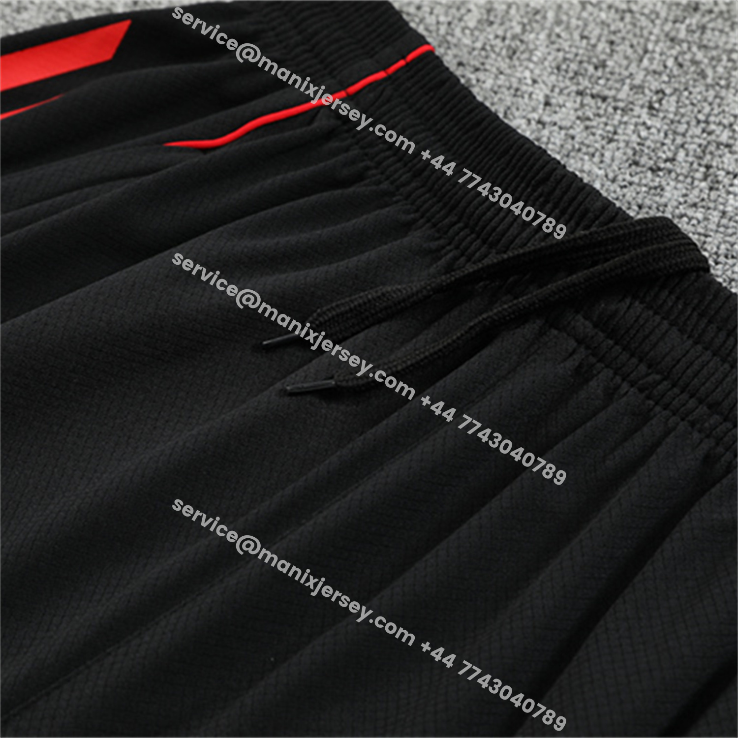 ManixJersey.com | Liver.pool 25-26 Kids Short-Sleeve Training Set - Red Camouflage Top & Black Shorts -Customize Name, Number and Patch | Worldwide Shipping
