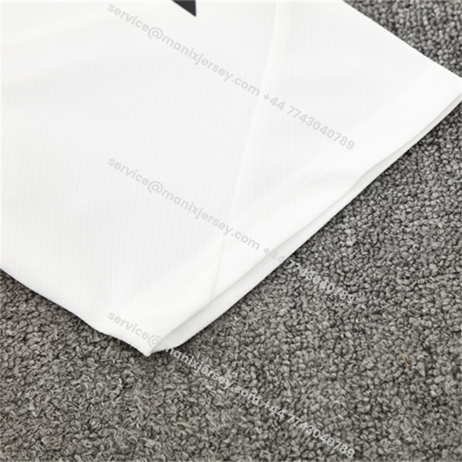 ManixJersey.com | Manchester United 25-26 Short-Sleeve Training Set - White Purple Top & Black Shorts -Customize Name, Number and Patch | Worldwide Shipping