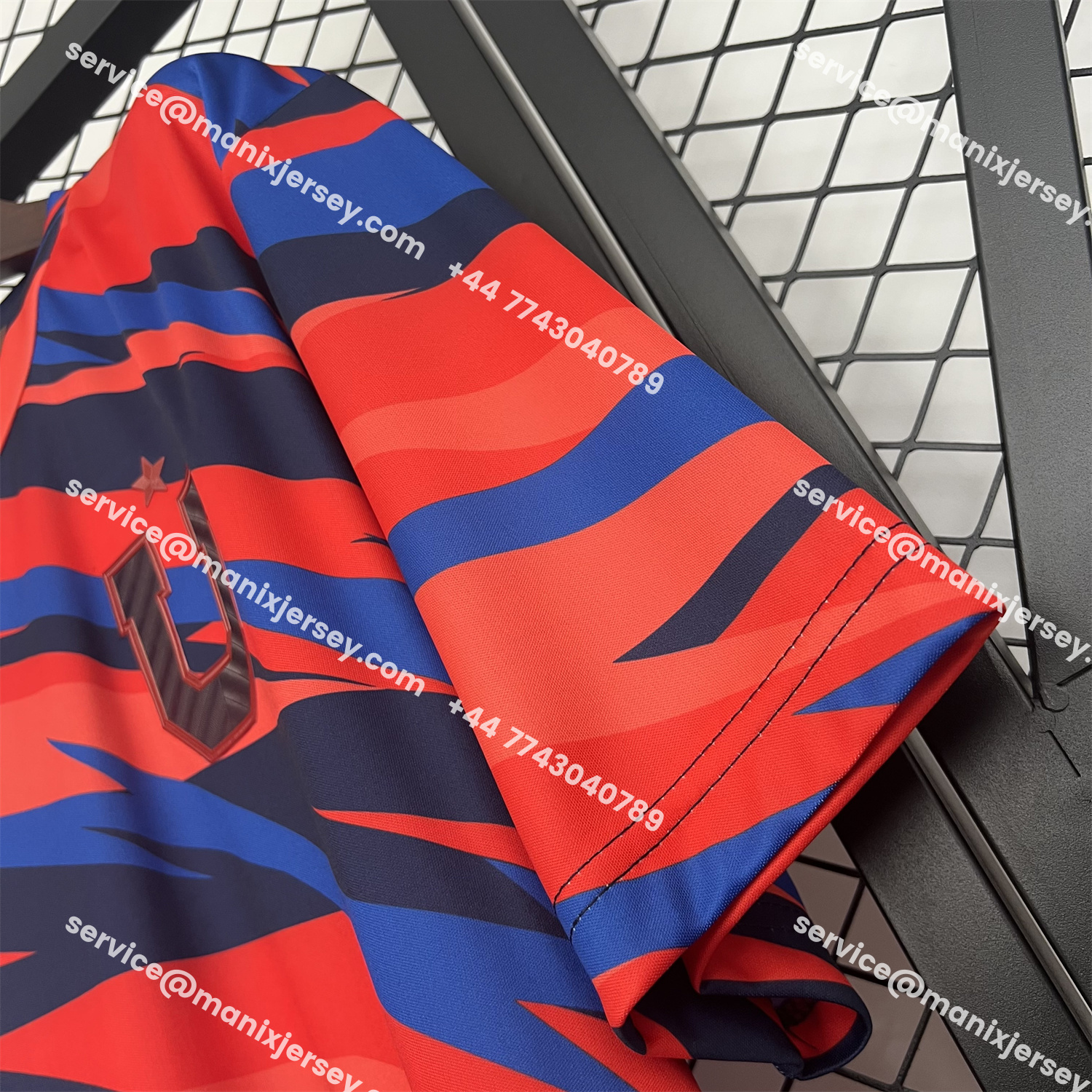 ManixJersey.com | Universidad de Chile 25-26 Red Training Jersey - Fans Version -Customize Name, Number and Patch | Worldwide Shipping