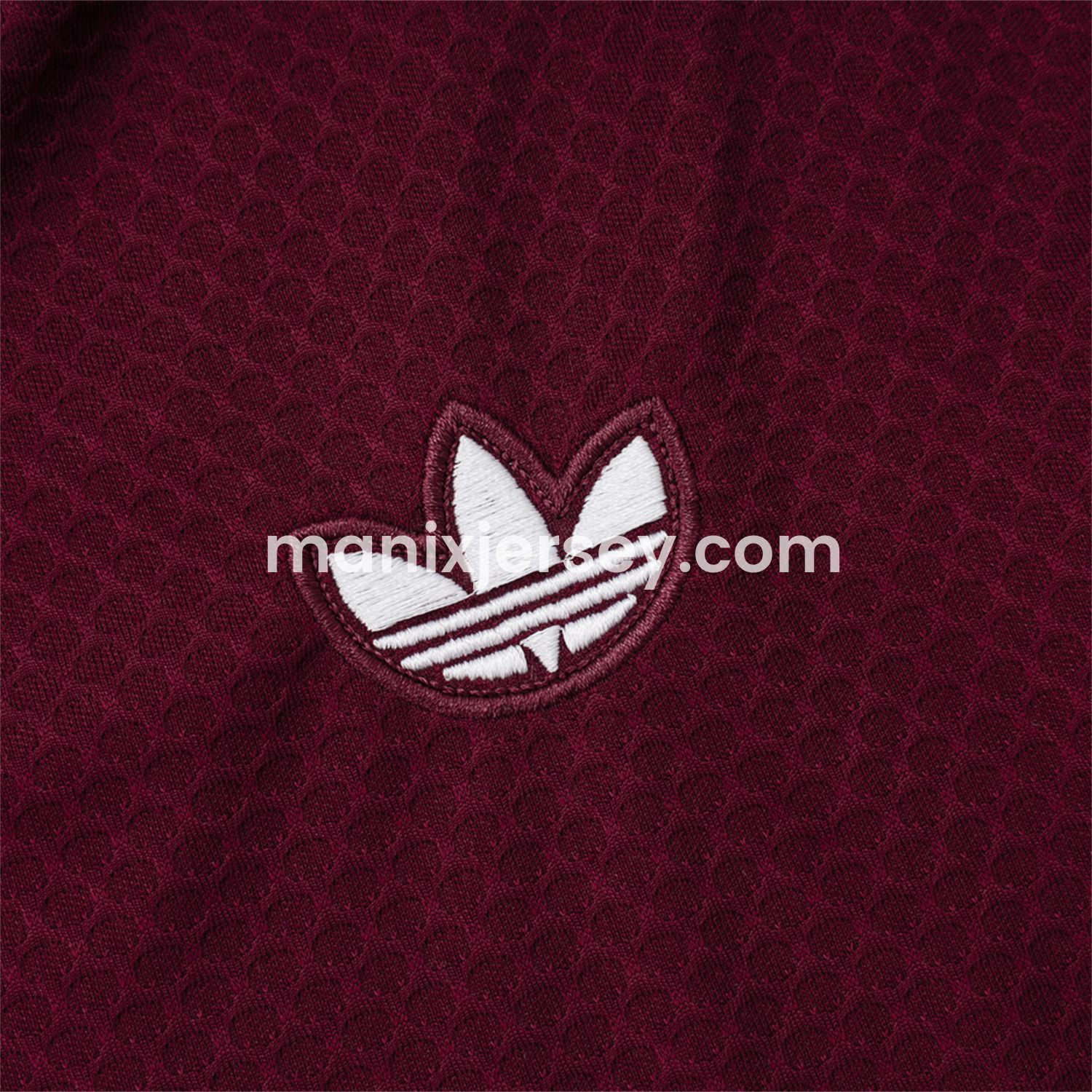 ManixJersey.com | Bayern Munich 25-26 POLO Short-Sleeve Training Set - Deep Red Top and Pants -Customize Name, Number and Patch | Worldwide Shipping