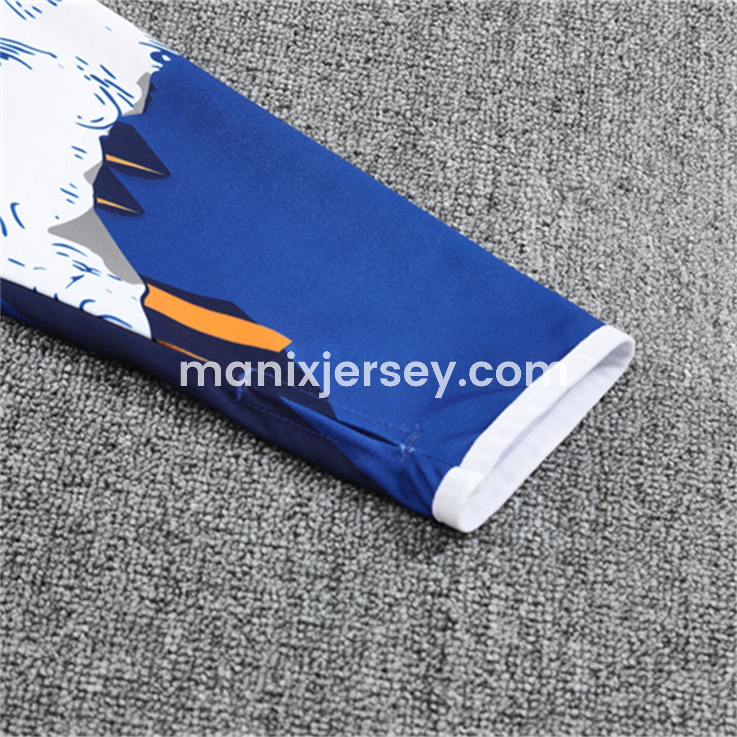 ManixJersey.com | Real Madrid 25-26 Long Sleeve Training Set - Yellow, White and Blue Camouflage Top and Black Pants -Customize Name, Number and Patch | Worldwide Shipping