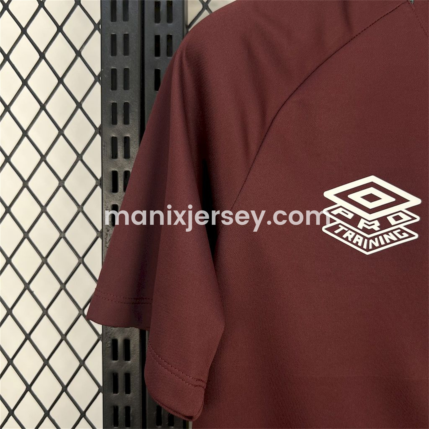 ManixJersey.com | Fluminense 25-26 Deep Red Training Jersey - Fans Version -Customize Name, Number and Patch | Worldwide Shipping