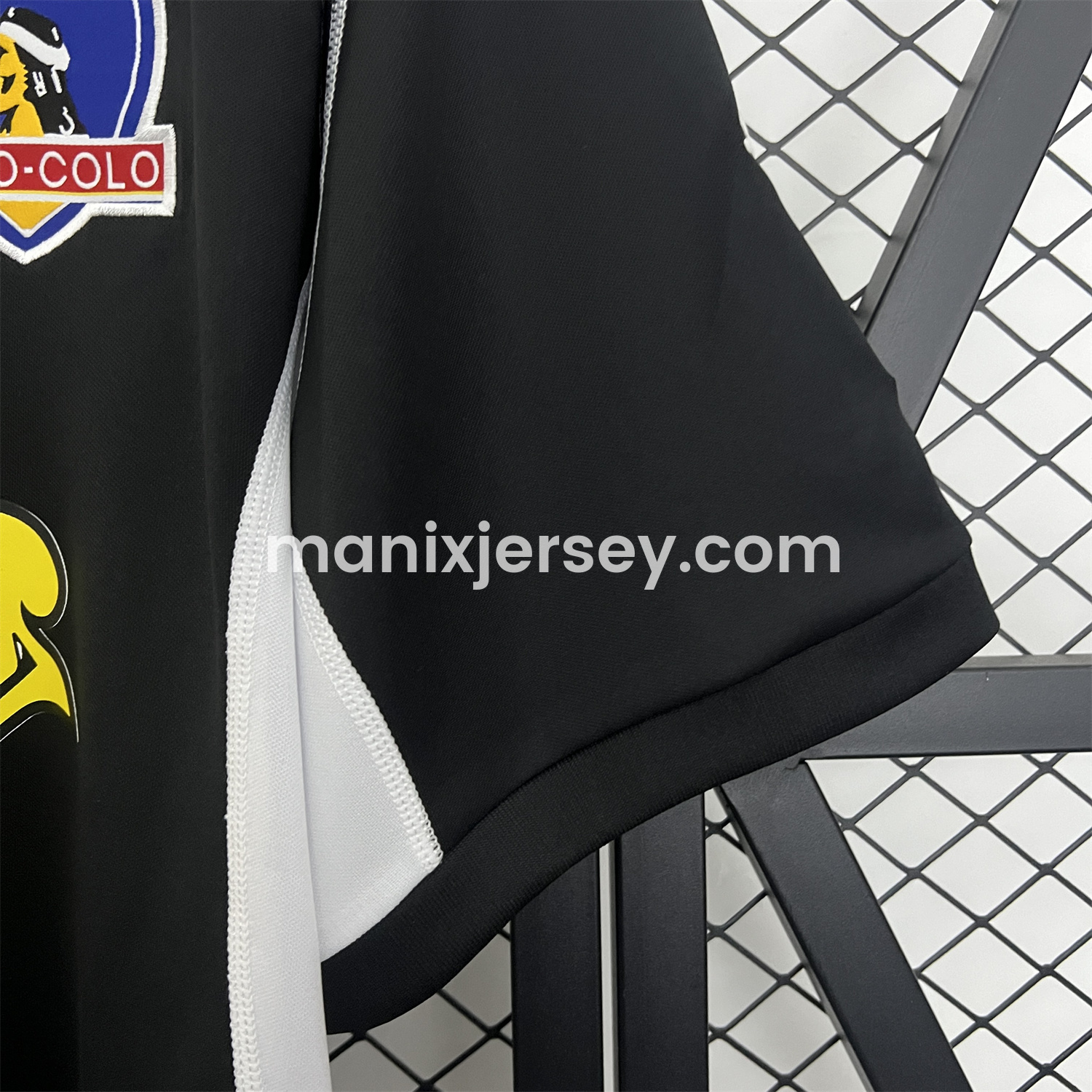 ManixJersey.com | Retro Colo Colo 2003 Away Jersey -Customize Name, Number and Patch | Worldwide Shipping