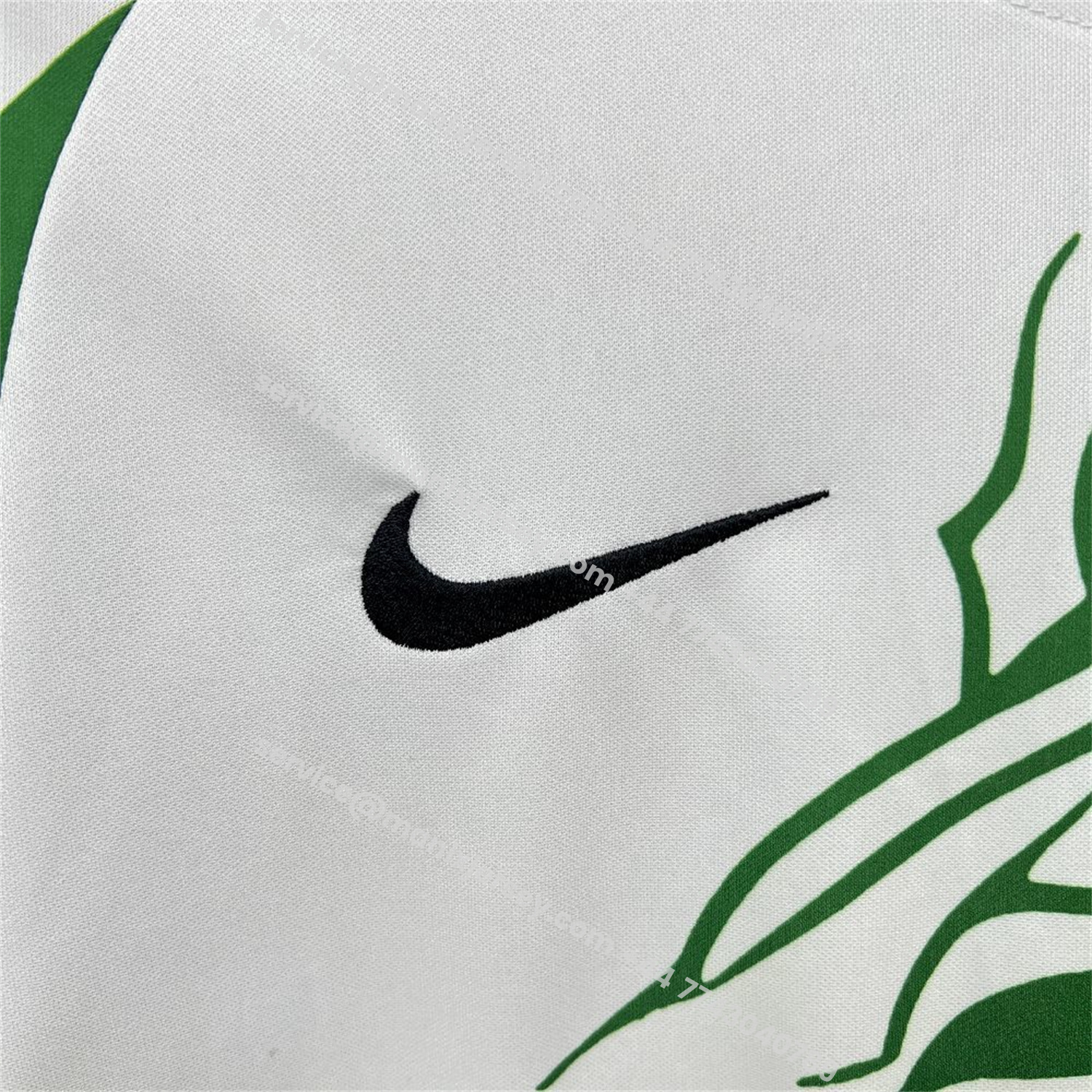 ManixJersey.com | Sporting CP 25-26 Green Lion Special White Jersey - Fans Version -Customize Name, Number and Patch | Worldwide Shipping